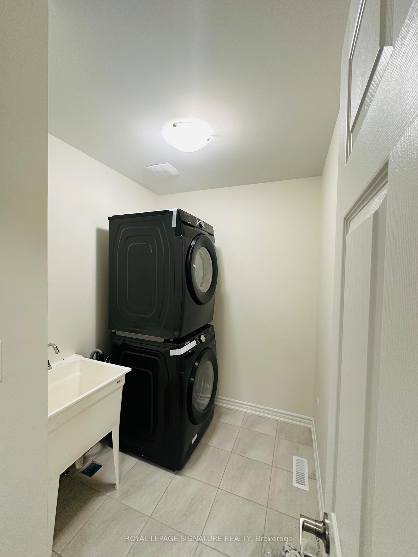 Photo 19 of Unit Main Fl, 2070 Hallandale Street, Oshawa, Kedron — HOMEH