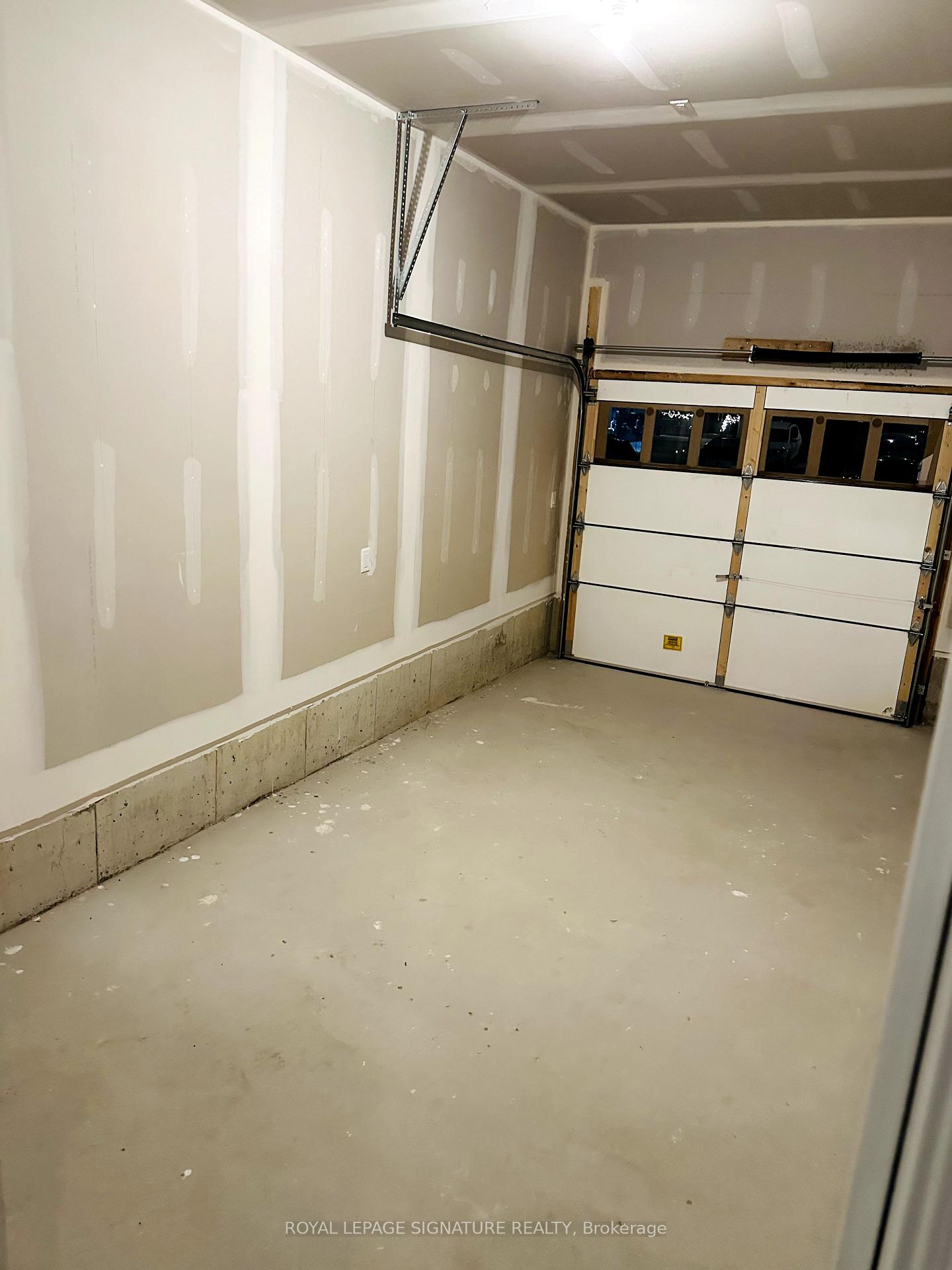 Photo 17 of Unit Main Fl, 2070 Hallandale Street, Oshawa, Kedron — HOMEH
