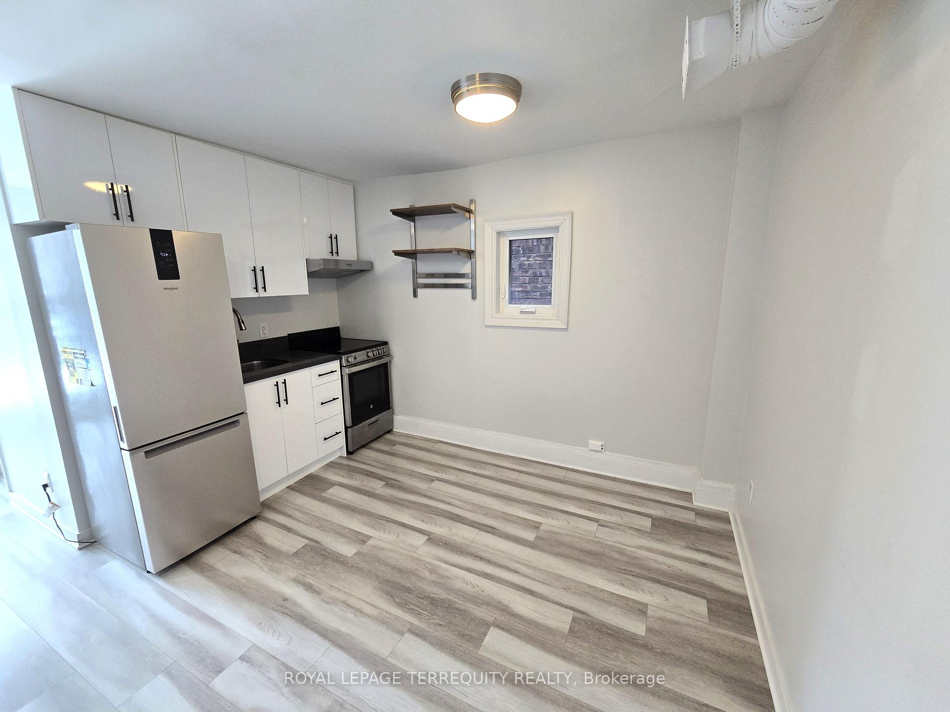 Photo 10 of Unit 4, 1037 Bathurst Street, Toronto, The Annex — HOMEH
