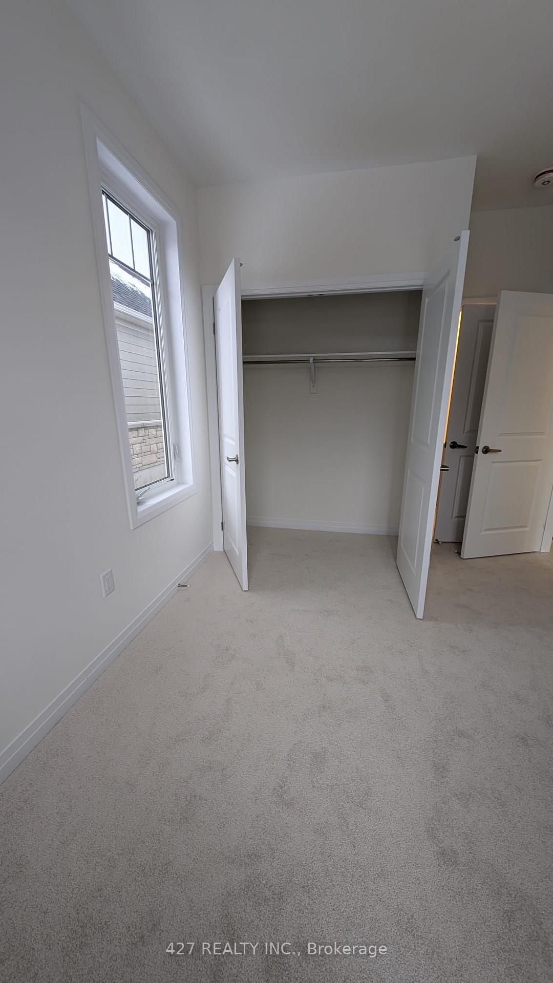 Photo 9 of 541 Hudson Crescent, Midland — HOMEH