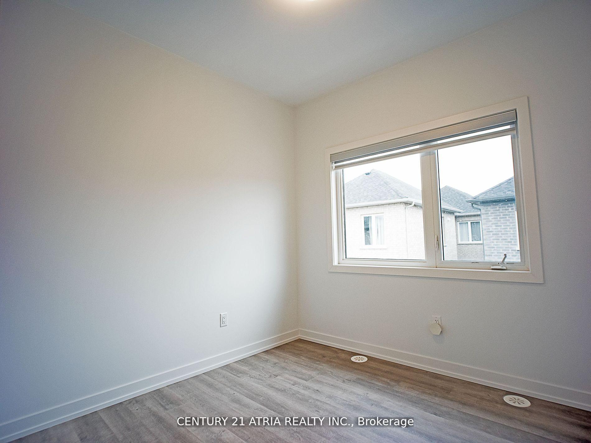 Photo 8 of Unit Coach H, 1 Sugarberry Avenue, Markham, Cornell — HOMEH