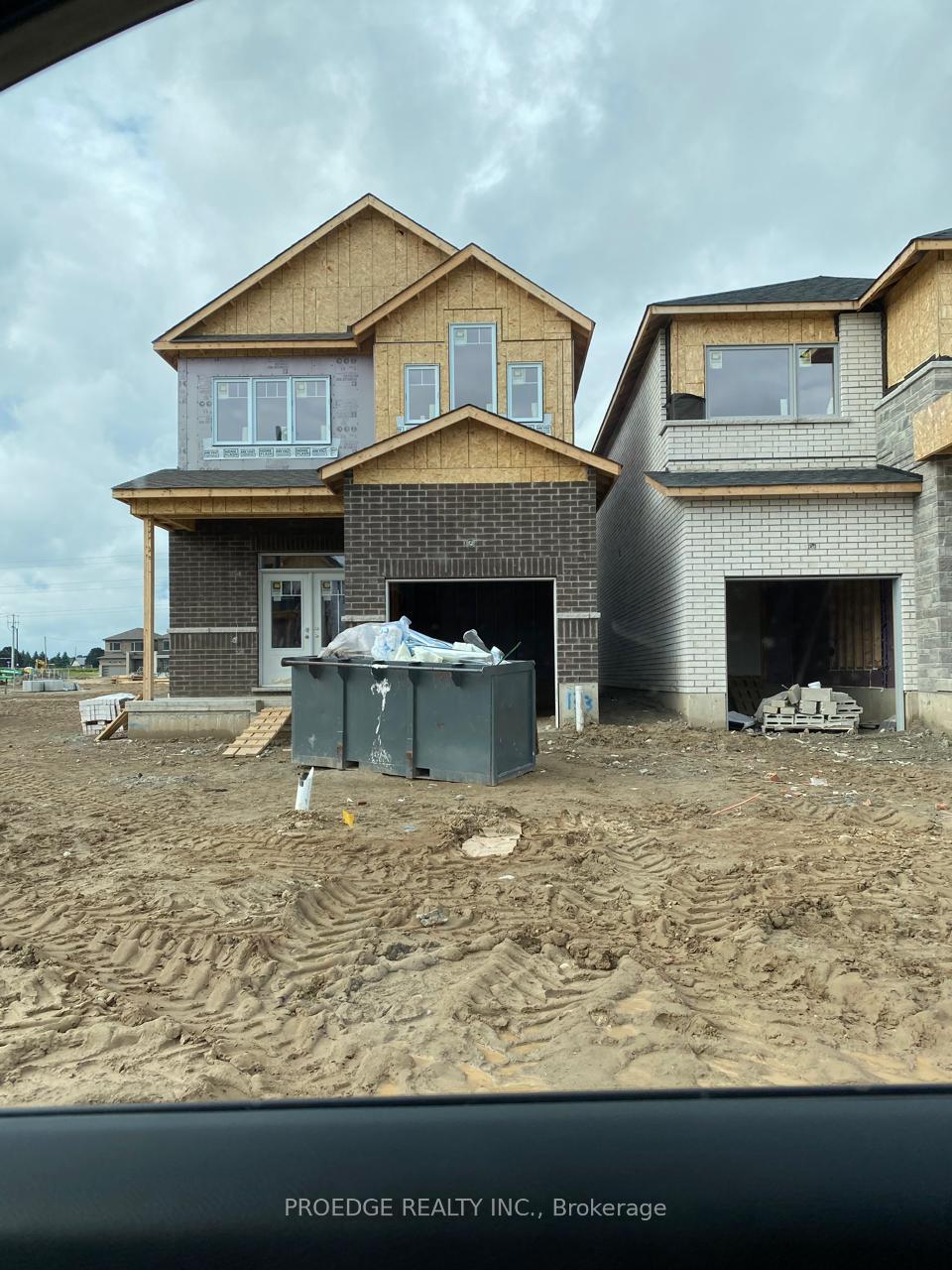 Photo 2 of 316 Rosenberg Way E, Kitchener — HOMEH