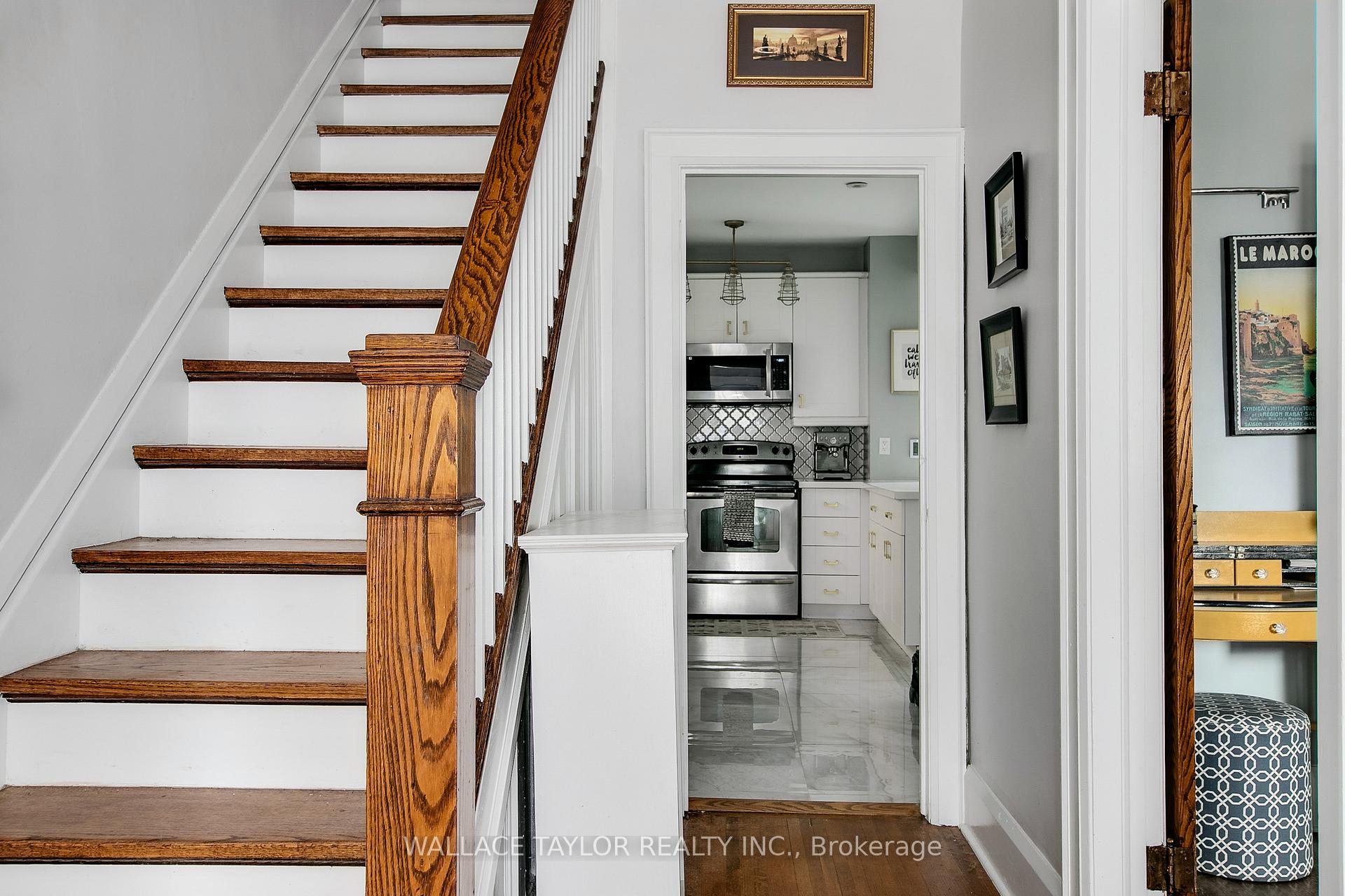 Photo 10 of Unit Upper, 282 Mortimer Avenue, Toronto, Danforth Village-East York — HOMEH