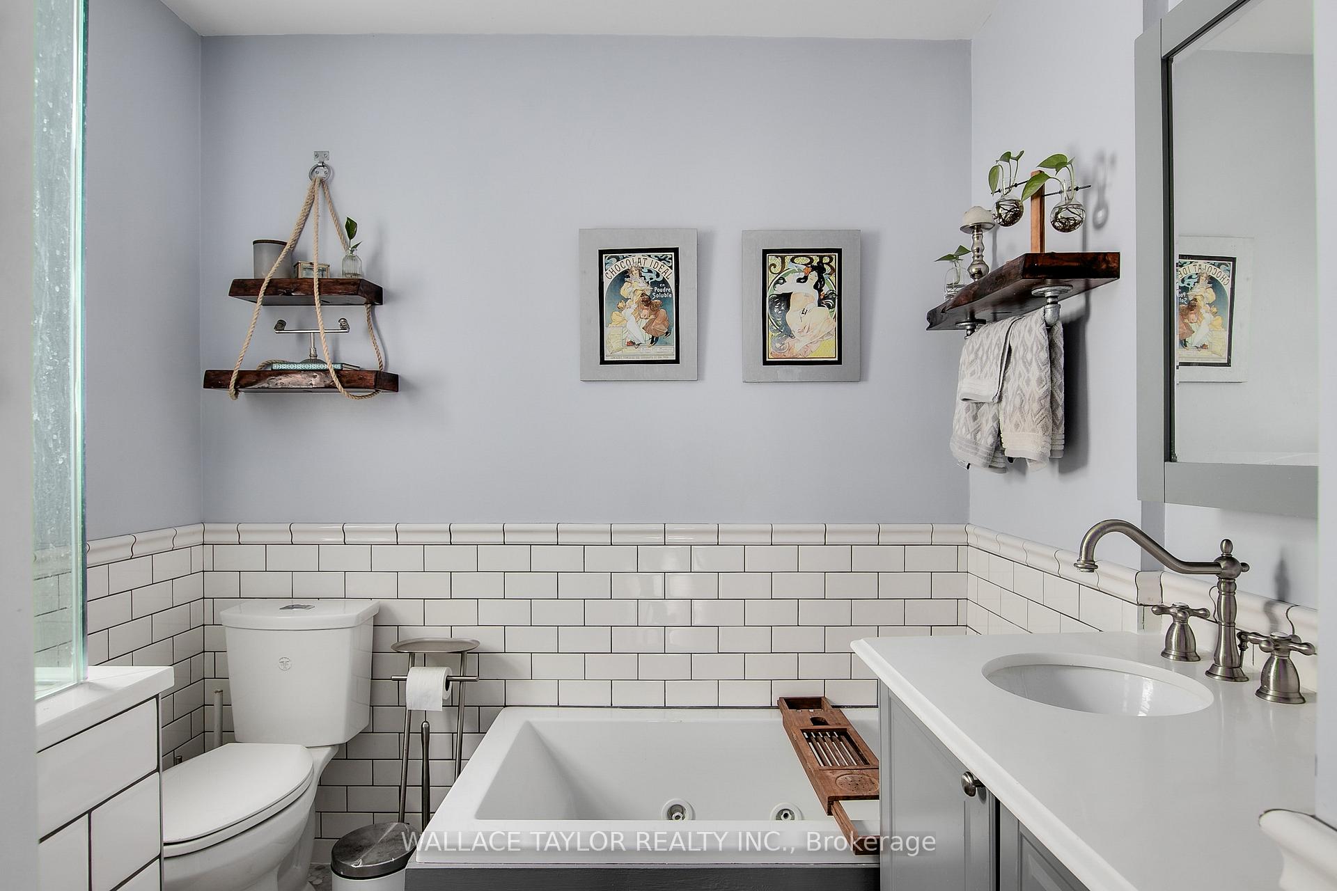 Photo 15 of Unit Upper, 282 Mortimer Avenue, Toronto, Danforth Village-East York — HOMEH