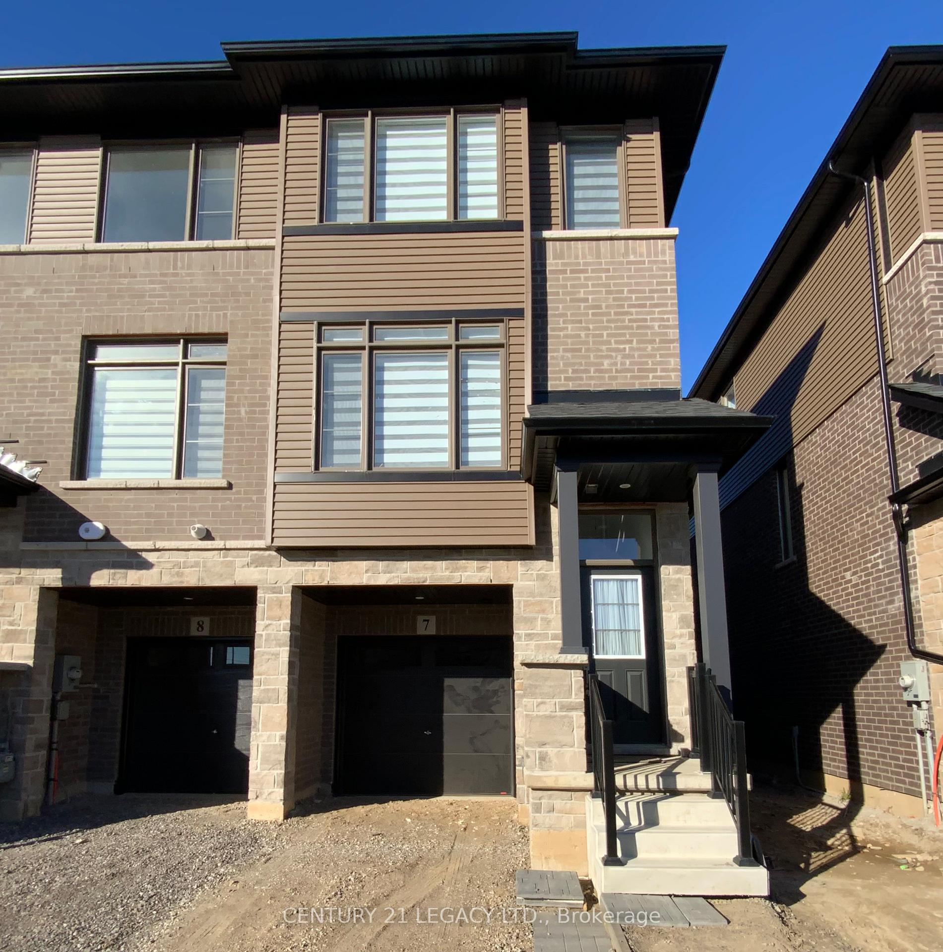 Photo 1 of Unit 7, 106 Court Drive, Brant, Paris — HOMEH