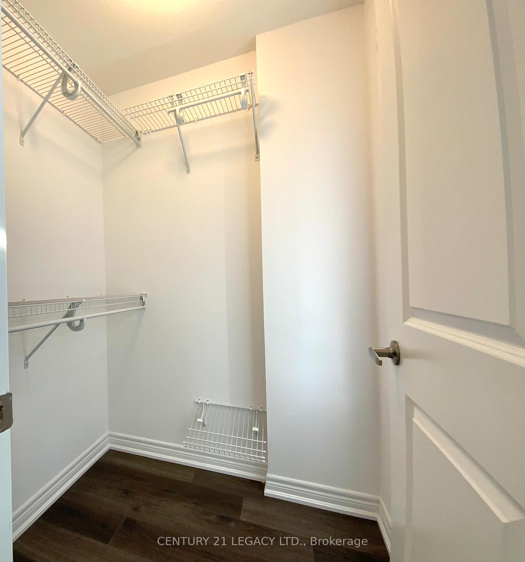 Photo 14 of Unit 7, 106 Court Drive, Brant, Paris — HOMEH