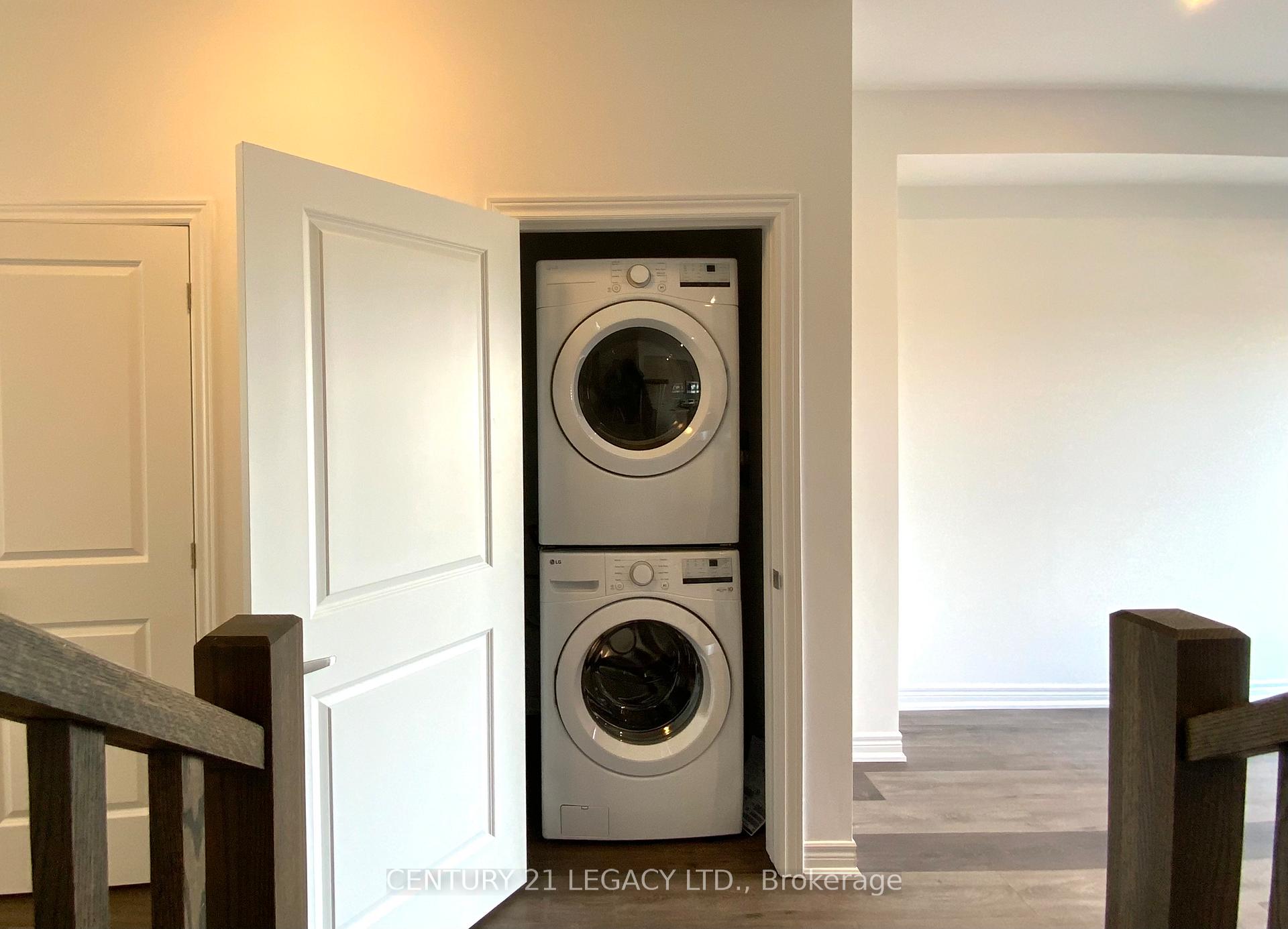 Photo 13 of Unit 7, 106 Court Drive, Brant, Paris — HOMEH