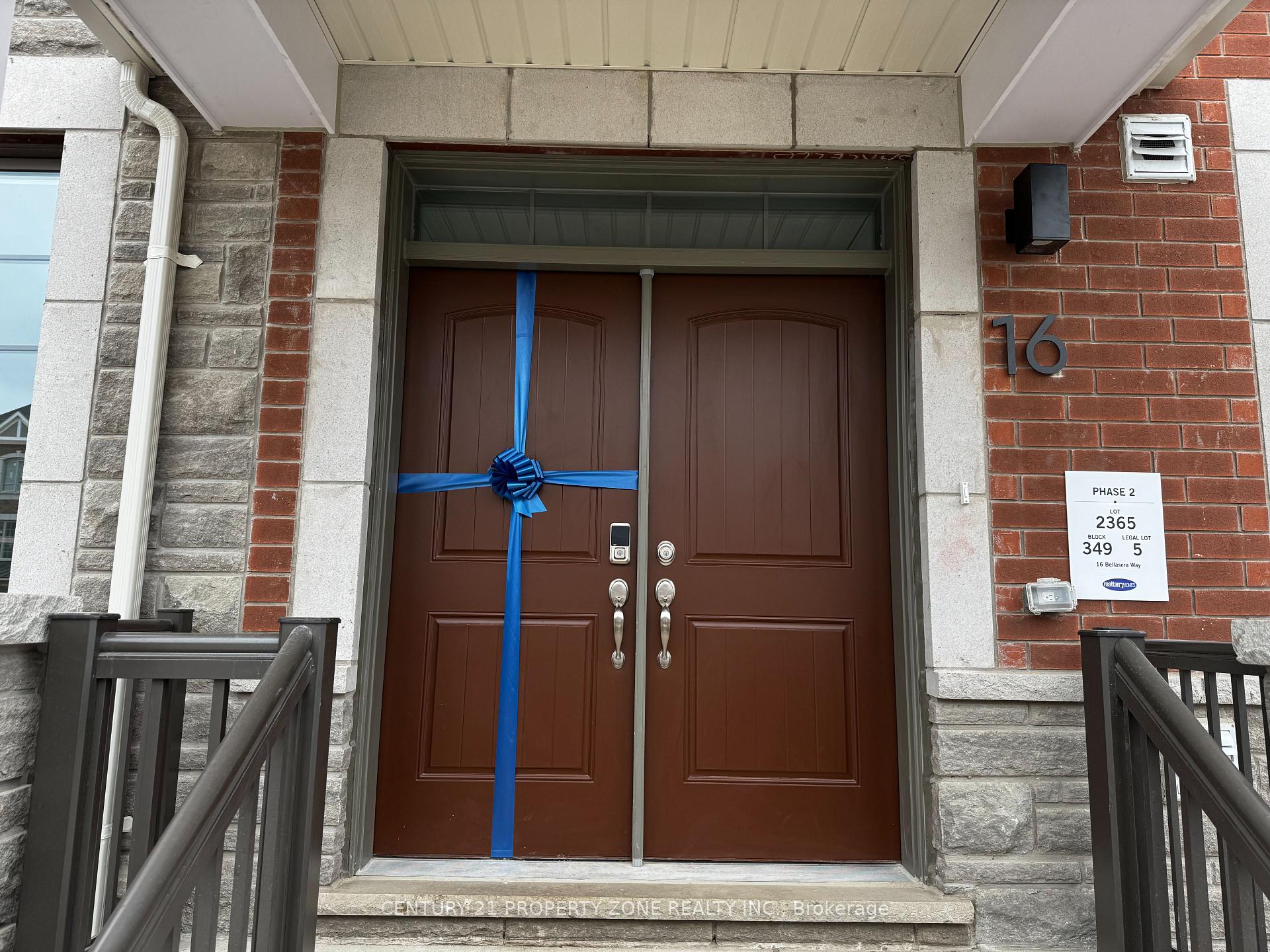 Front of 16 Bellasera Way