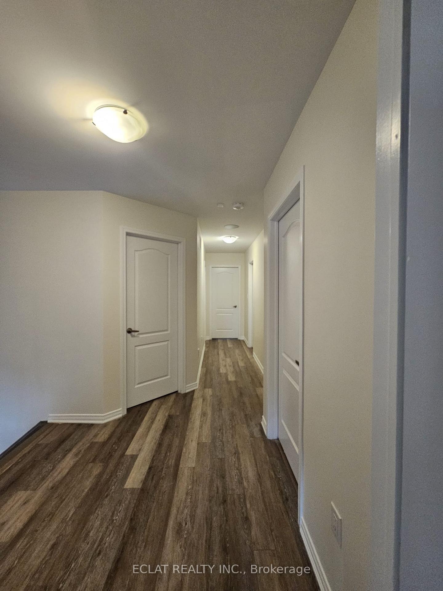 Photo 7 of 16 Toffee Trail Main Floor, Hamilton, Stoney Creek — HOMEH