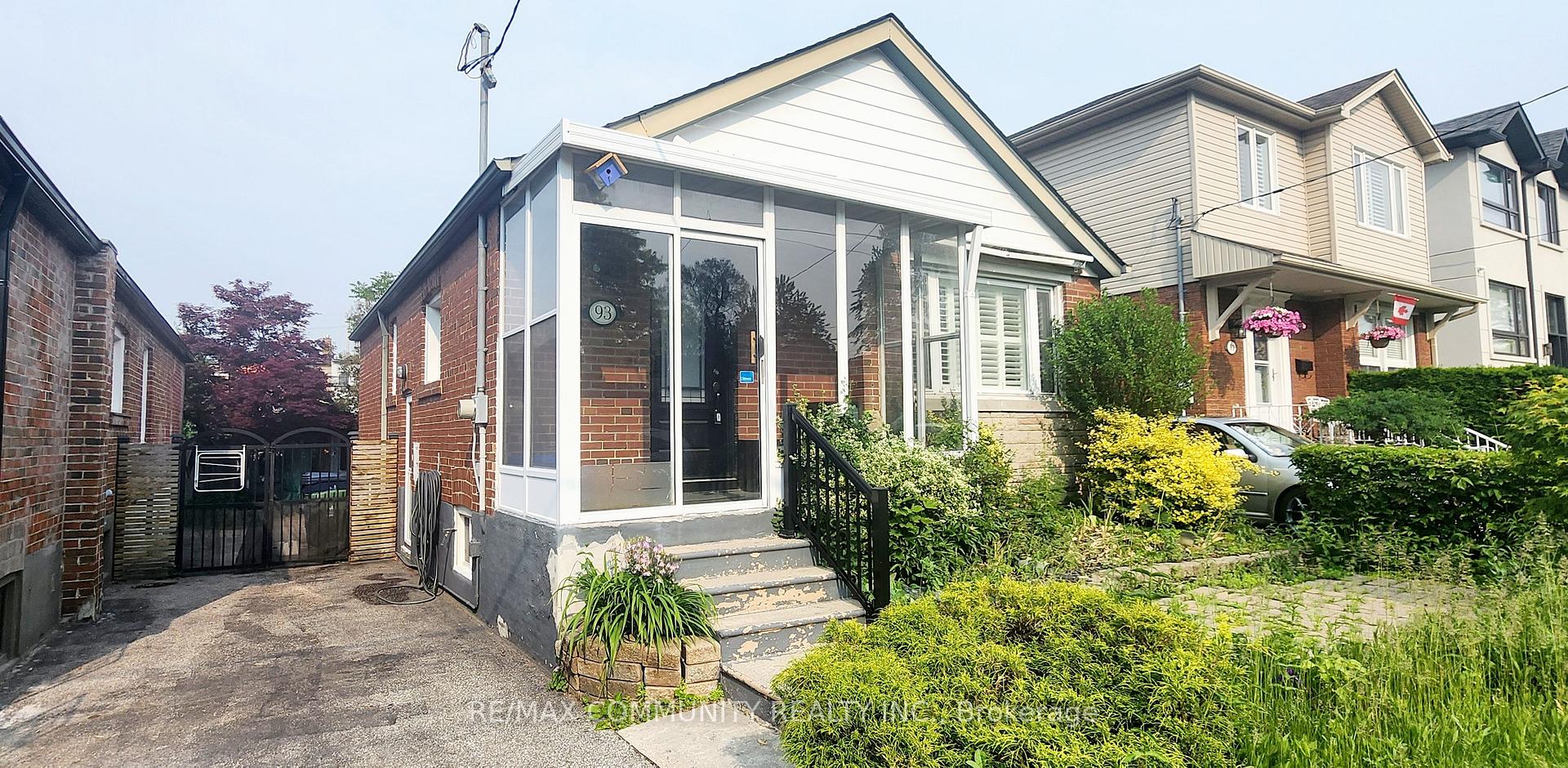 Photo 1 of Unit Main, 93 Lankin Boulevard, Toronto, East York — HOMEH