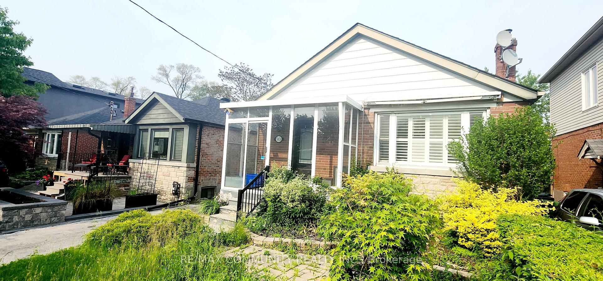 Photo 25 of Unit Main, 93 Lankin Boulevard, Toronto, East York — HOMEH