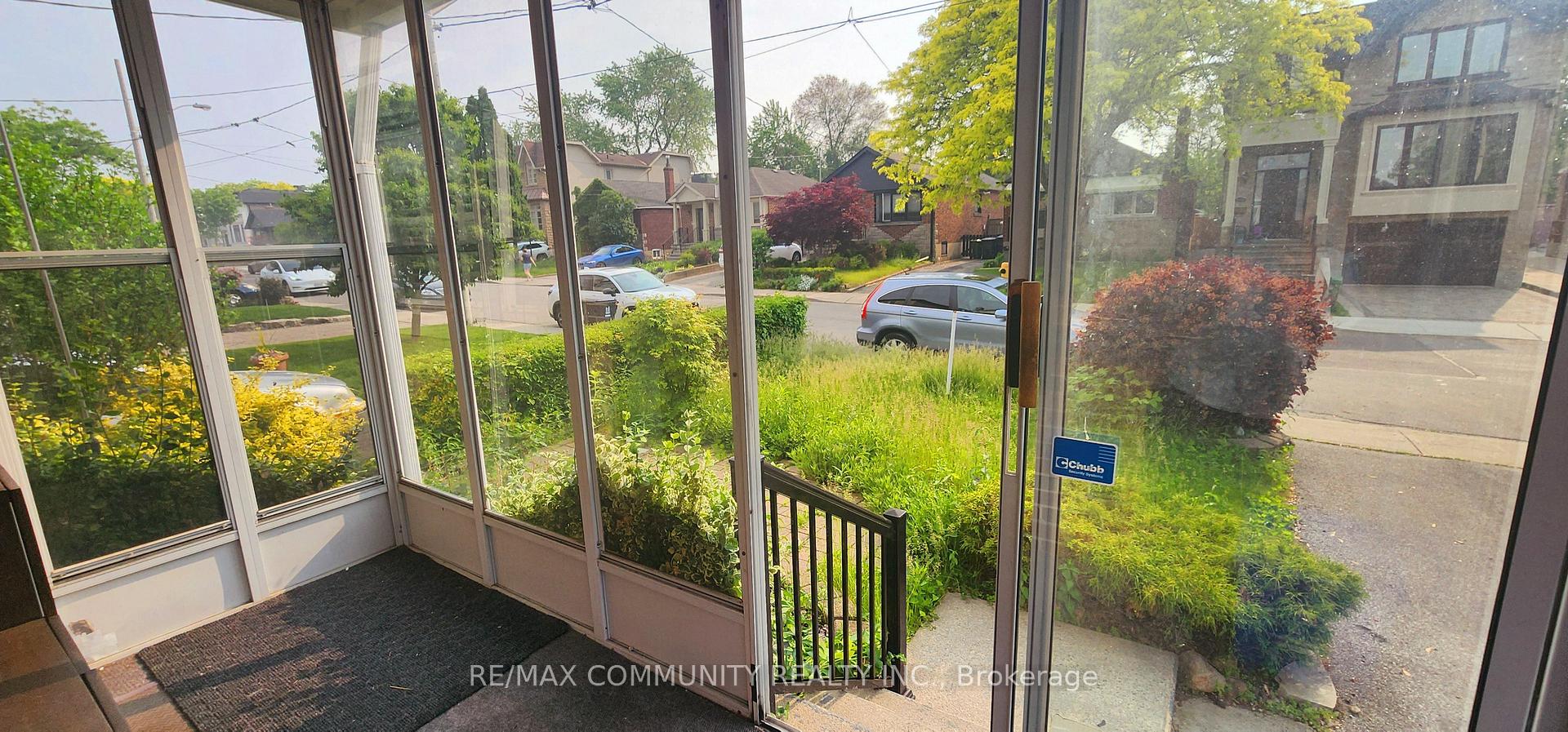 Photo 14 of Unit Main, 93 Lankin Boulevard, Toronto, East York — HOMEH