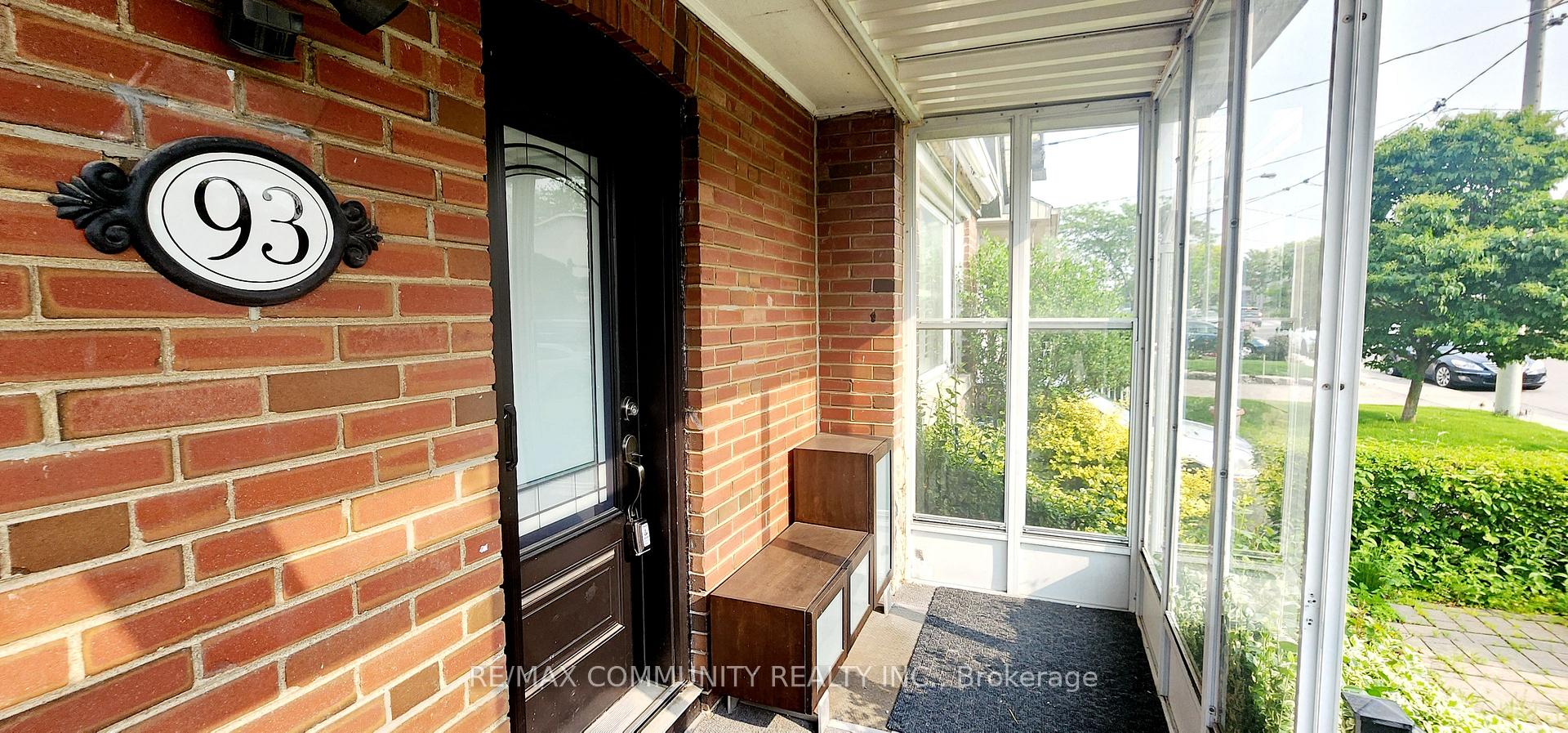 Photo 13 of Unit Main, 93 Lankin Boulevard, Toronto, East York — HOMEH