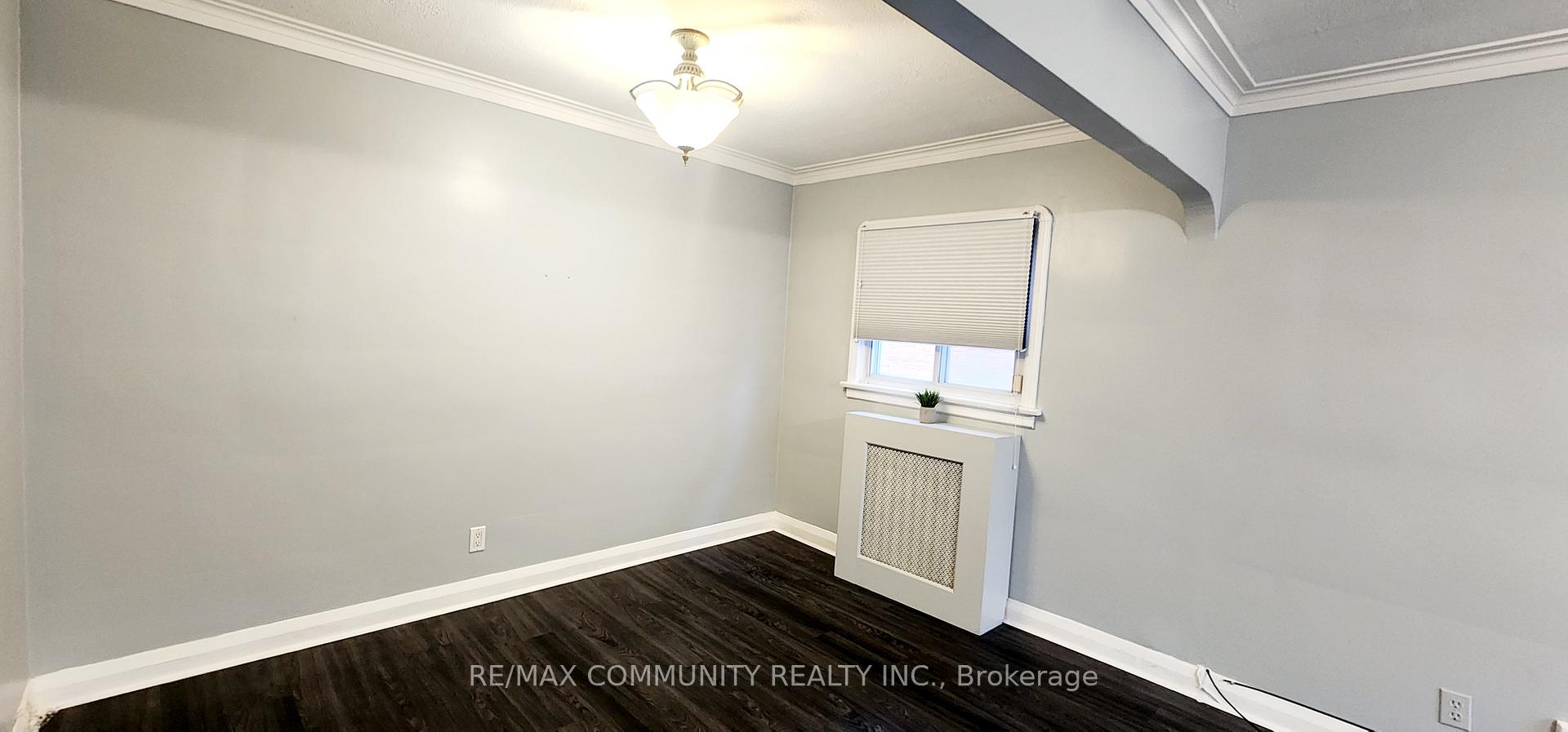 Photo 17 of Unit Main, 93 Lankin Boulevard, Toronto, East York — HOMEH