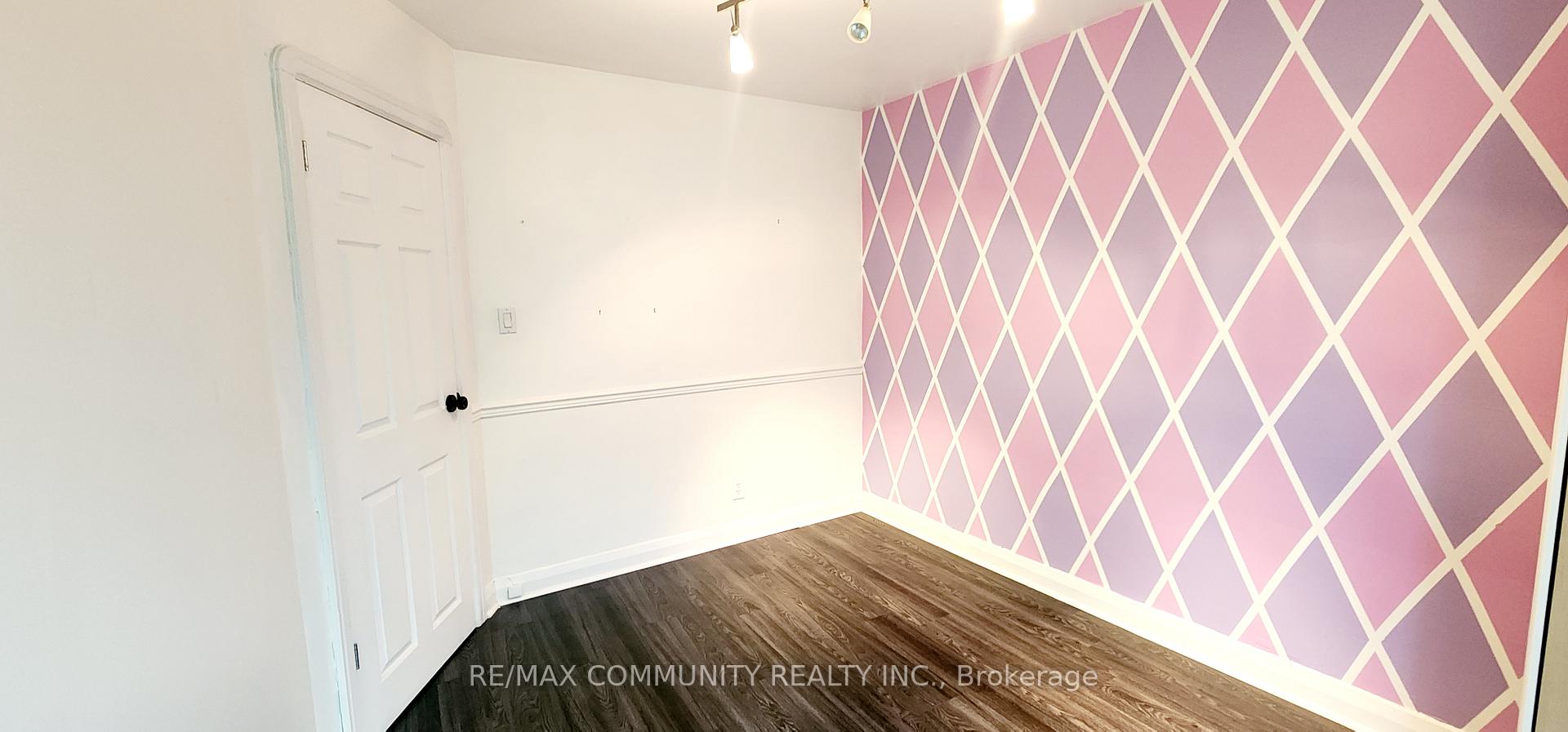 Photo 21 of Unit Main, 93 Lankin Boulevard, Toronto, East York — HOMEH