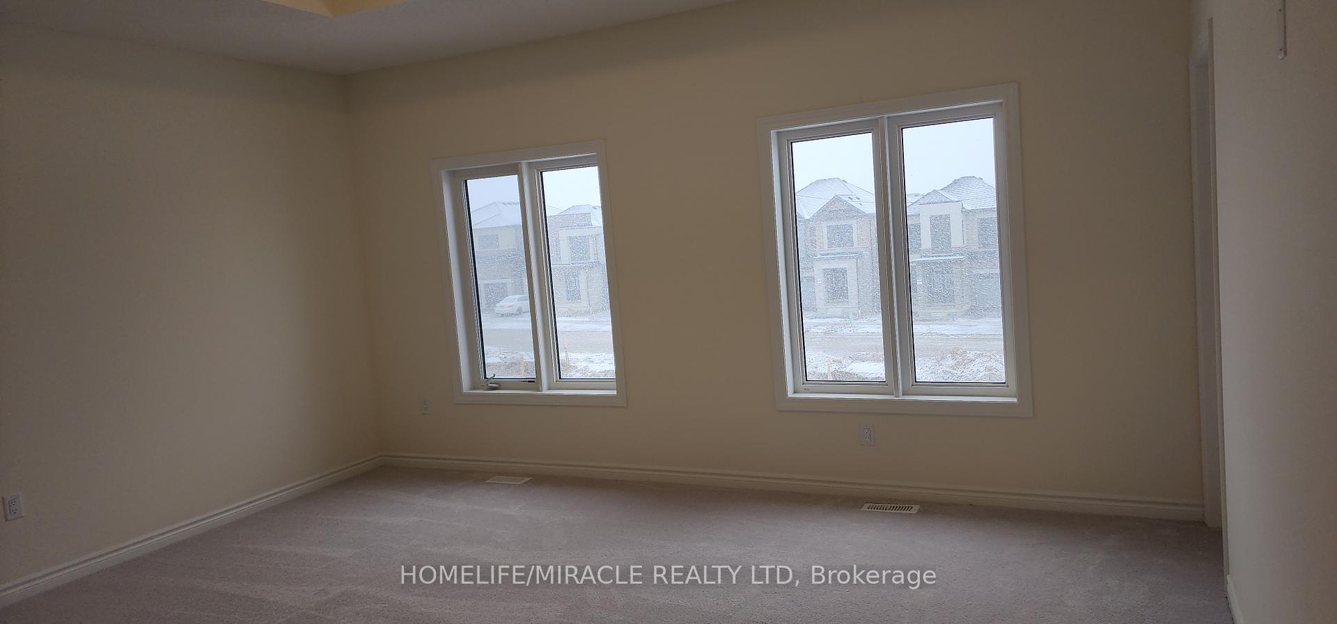 Photo 18 of 1865 Irish Moss Square, Pickering, Village East — HOMEH