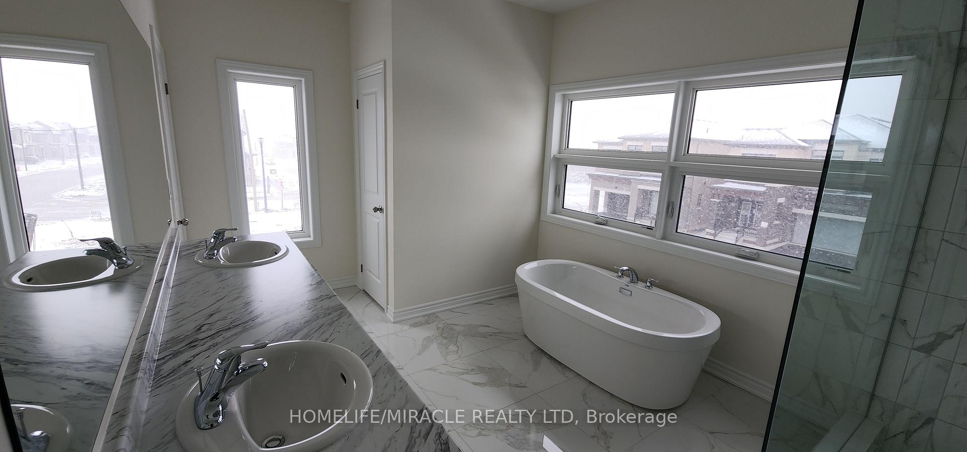 Photo 26 of 1865 Irish Moss Square, Pickering, Village East — HOMEH