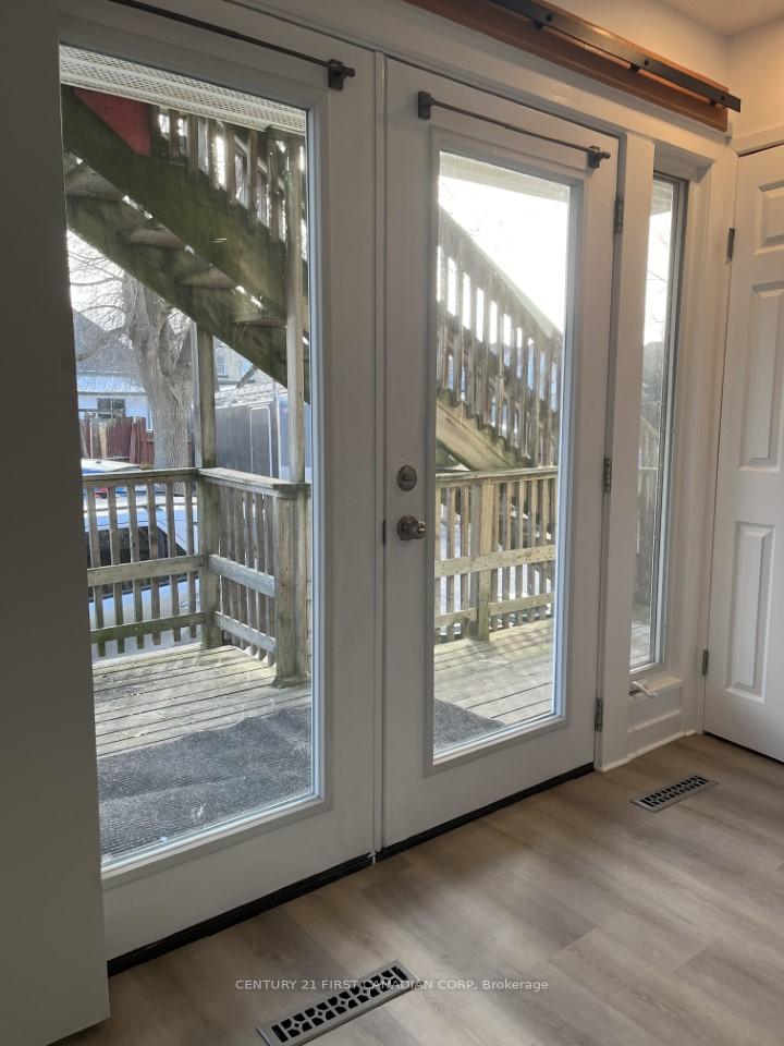 Photo 3 of Unit 2 UPPER, 33.5 Chestnut Street, St. Thomas — HOMEH