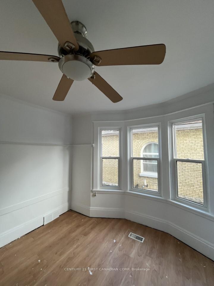 Photo 5 of Unit 2 UPPER, 33.5 Chestnut Street, St. Thomas — HOMEH