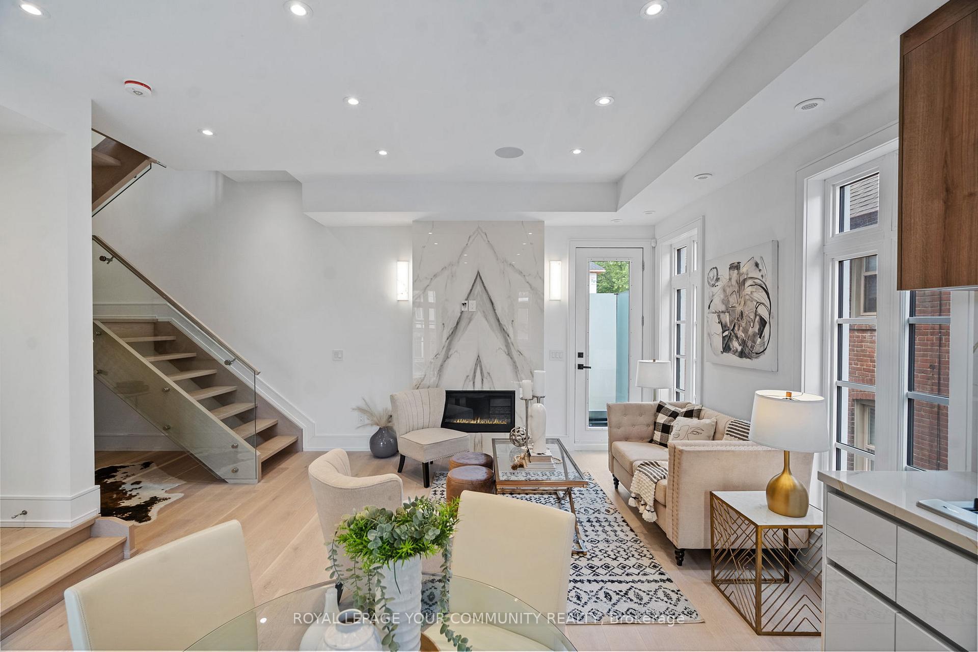 Photo 3 of 1204 Avenue Road, Toronto, Lawrence Park South — HOMEH