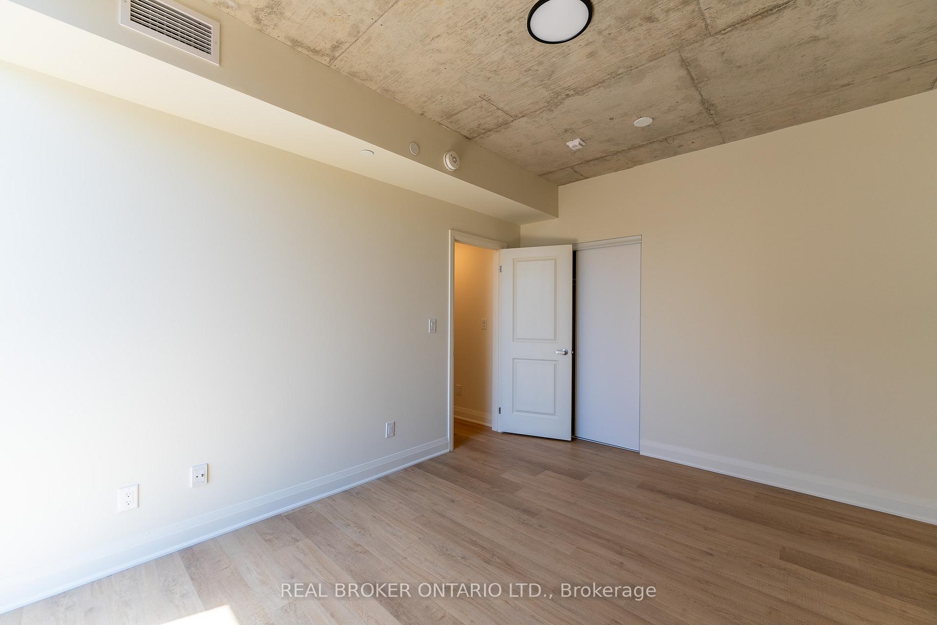 Photo 12 of Unit 401, 11 Robert Street, Hamilton, Beasley — HOMEH