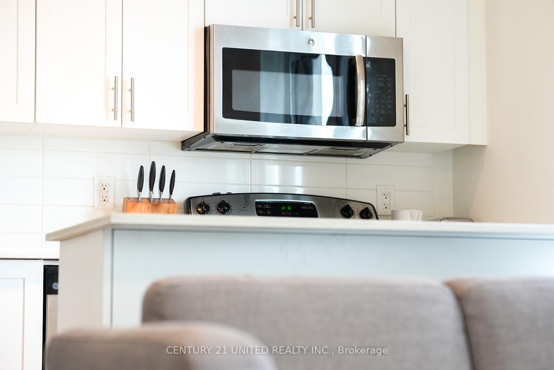 Photo 17 of Unit 801, 100 Bond Street E, Oshawa, Central — HOMEH