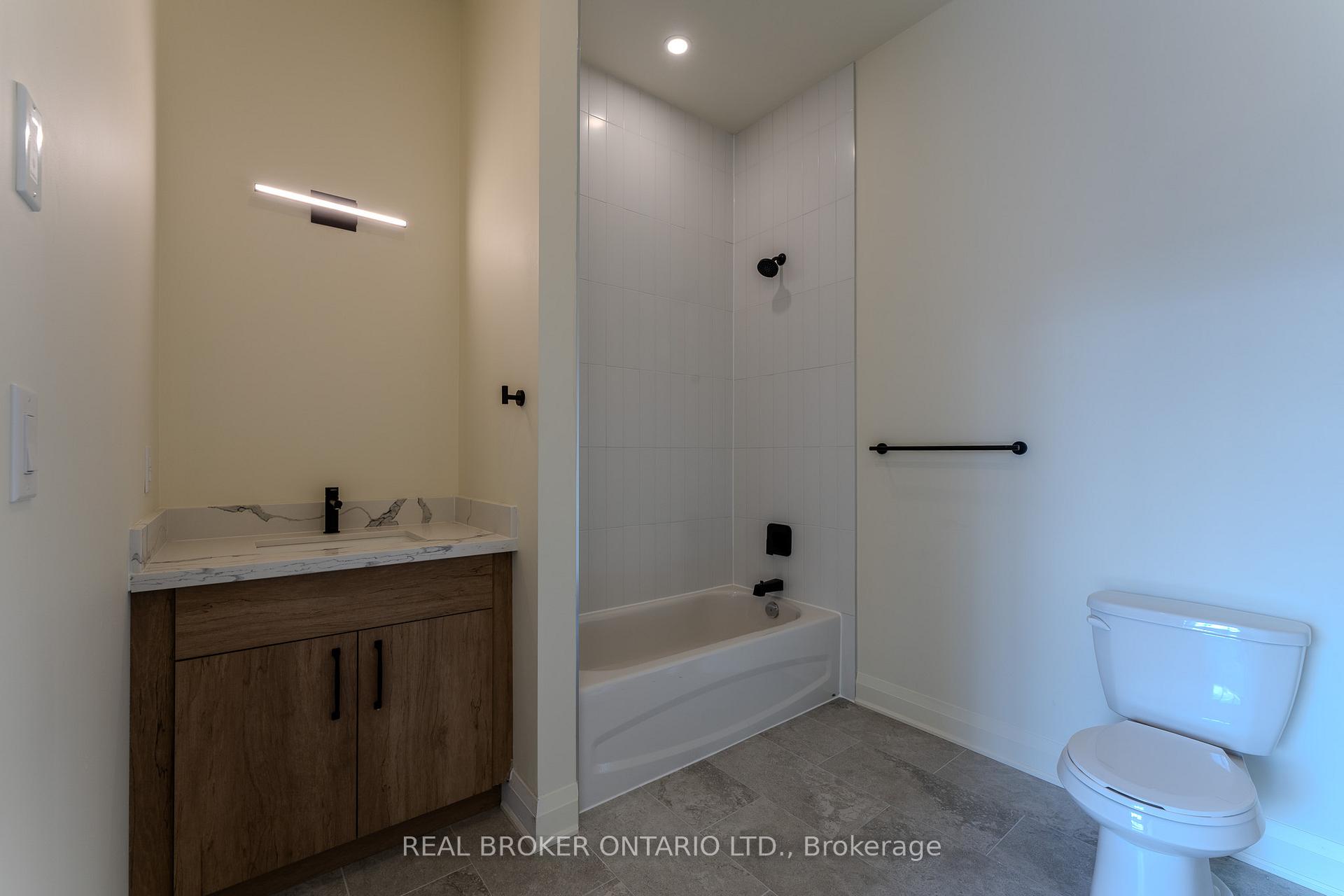 Photo 5 of Unit 501, 11 Robert Street, Hamilton, Beasley — HOMEH