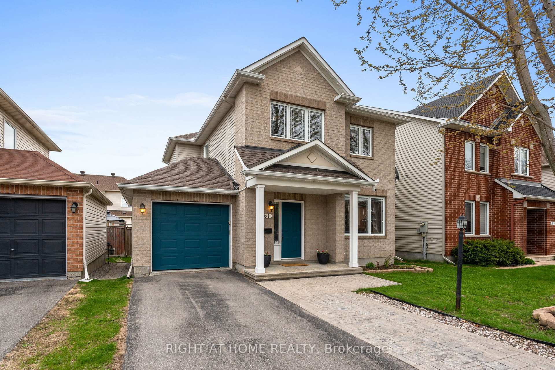 Photo 1 of 61 Sunvale Way, Ottawa, Barrhaven East — HOMEH