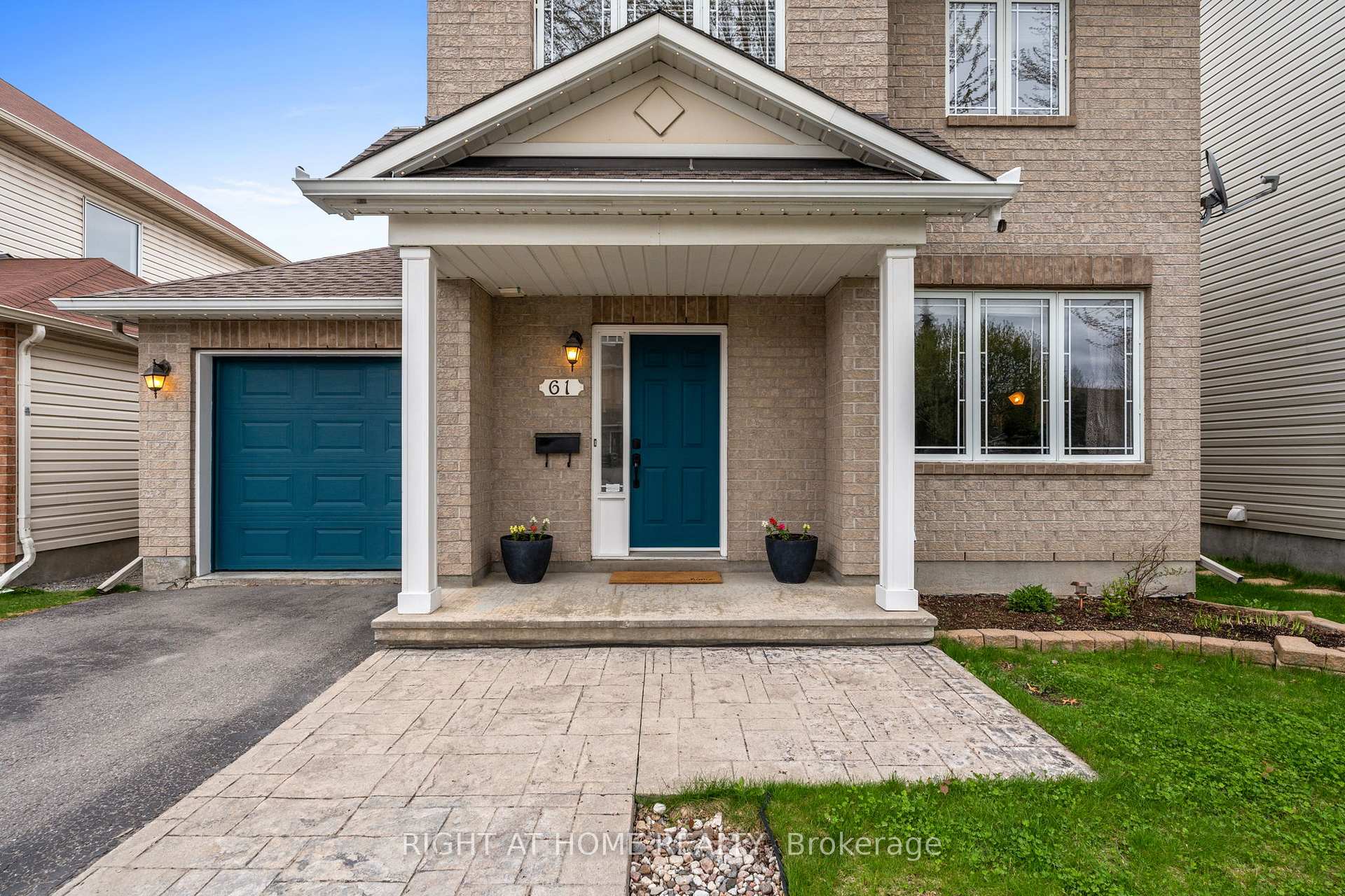 Photo 2 of 61 Sunvale Way, Ottawa, Barrhaven East — HOMEH