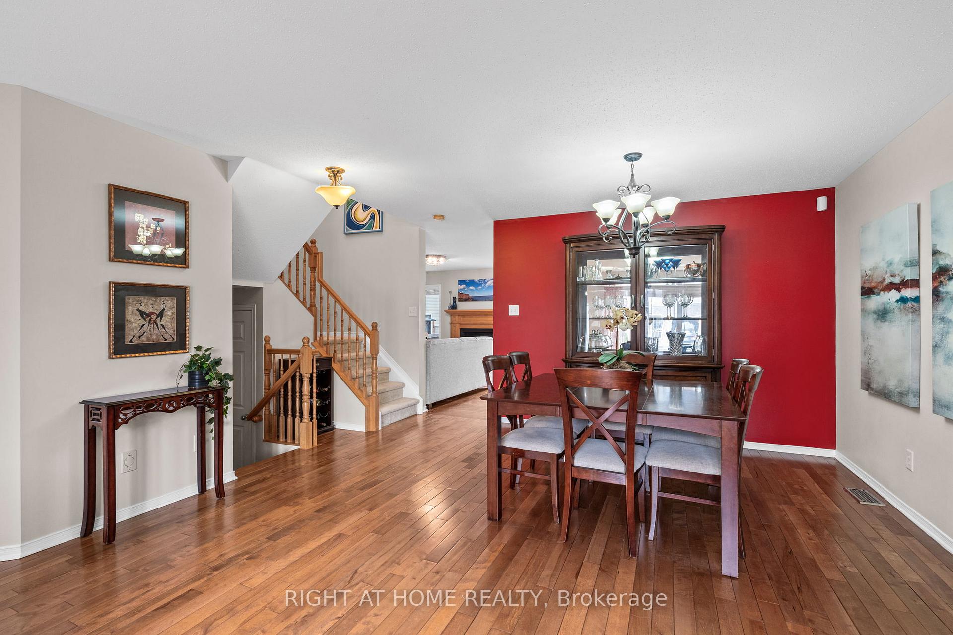 Photo 6 of 61 Sunvale Way, Ottawa, Barrhaven East — HOMEH