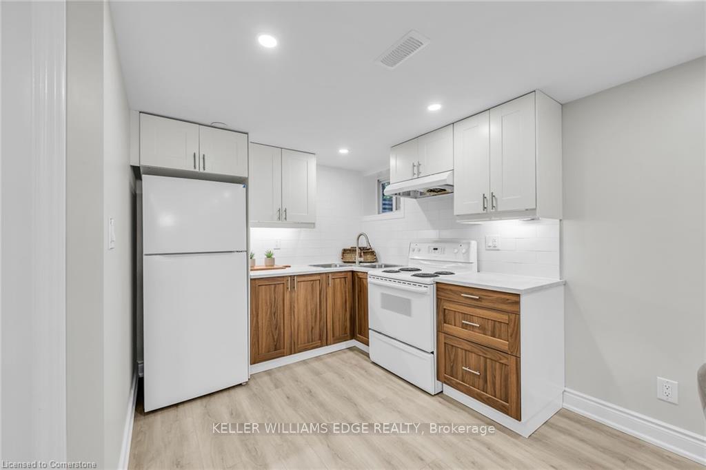 Photo 4 of Unit LOWER, 541 East 16th Street, Hamilton, Hill Park — HOMEH