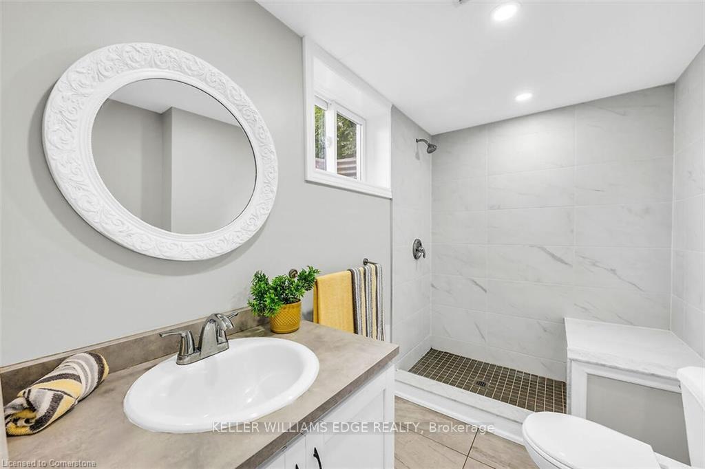 Photo 12 of Unit LOWER, 541 East 16th Street, Hamilton, Hill Park — HOMEH