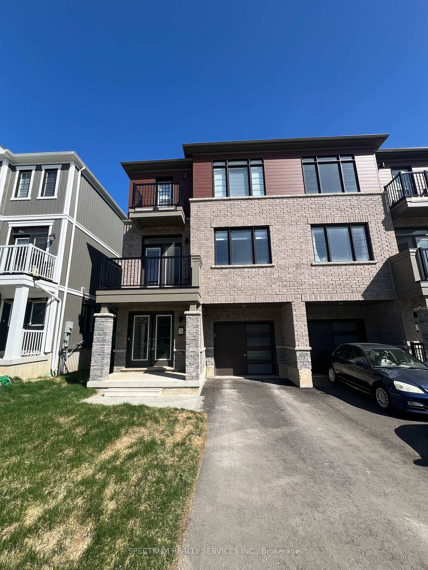 Photo 1 of 24 Norwich Crescent, Haldimand — HOMEH