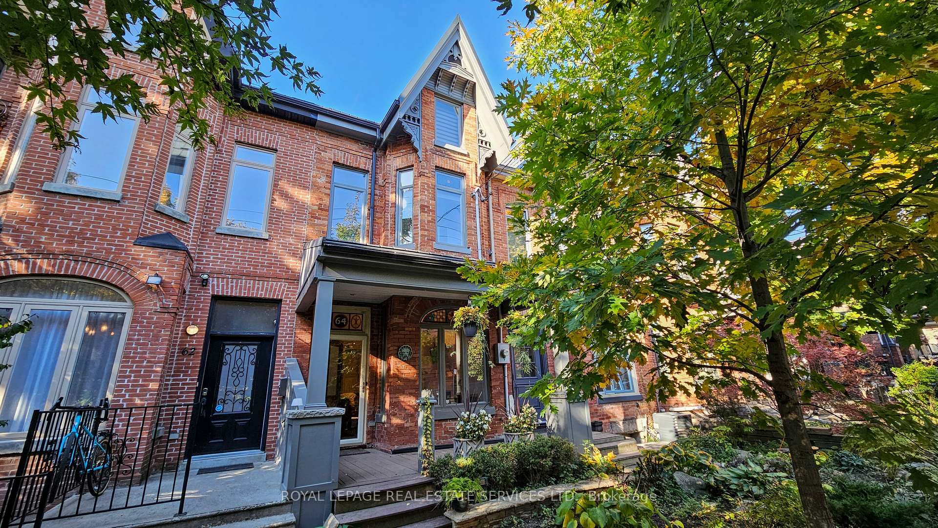 Front of 64 Robert Street