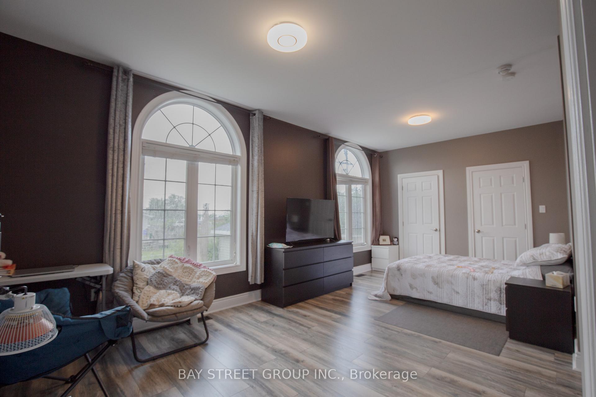 Photo 6 of 800 Rockaway Road, Georgina, Historic Lakeshore Communities — HOMEH
