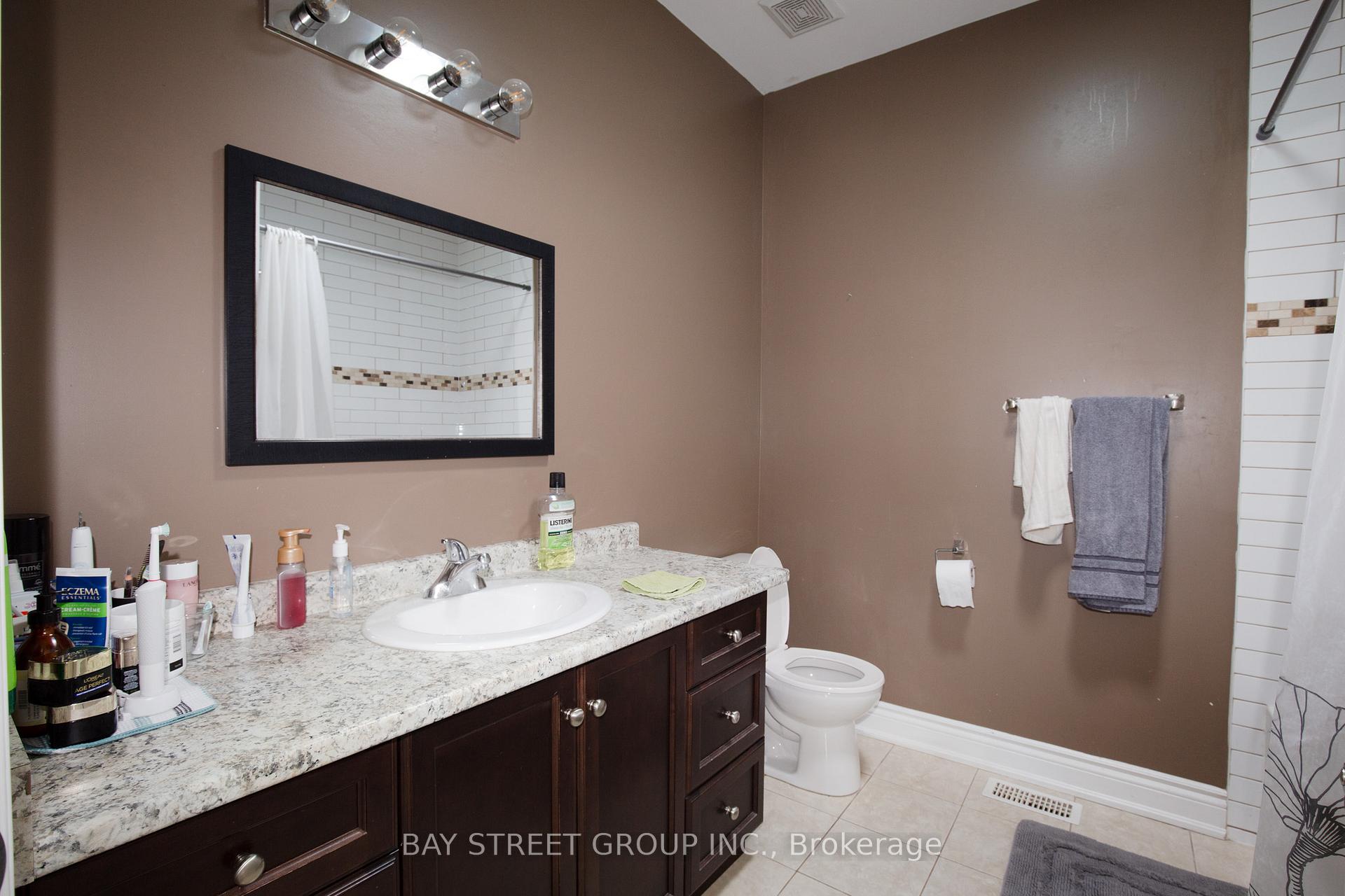 Photo 10 of 800 Rockaway Road, Georgina, Historic Lakeshore Communities — HOMEH