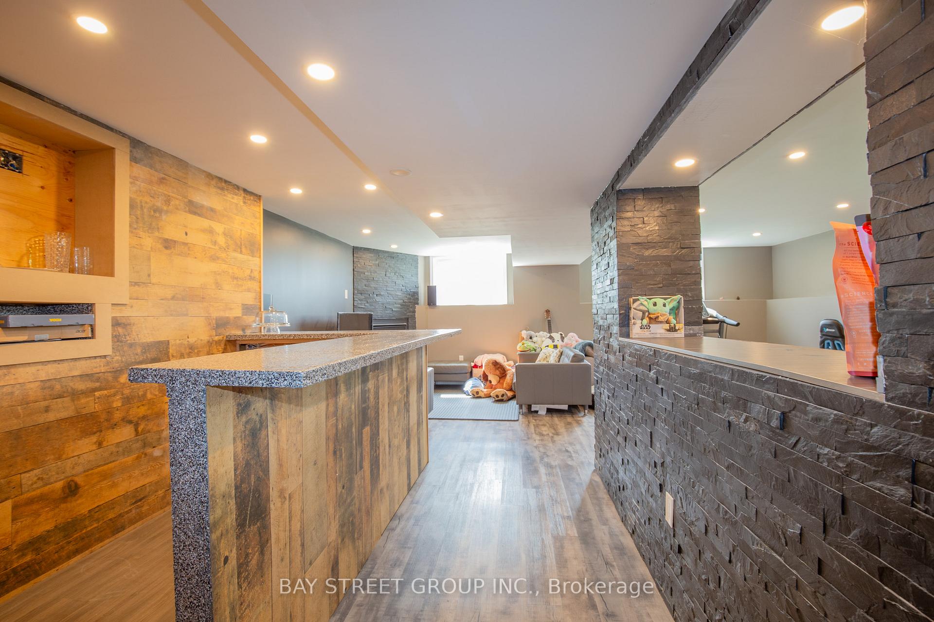Photo 13 of 800 Rockaway Road, Georgina, Historic Lakeshore Communities — HOMEH