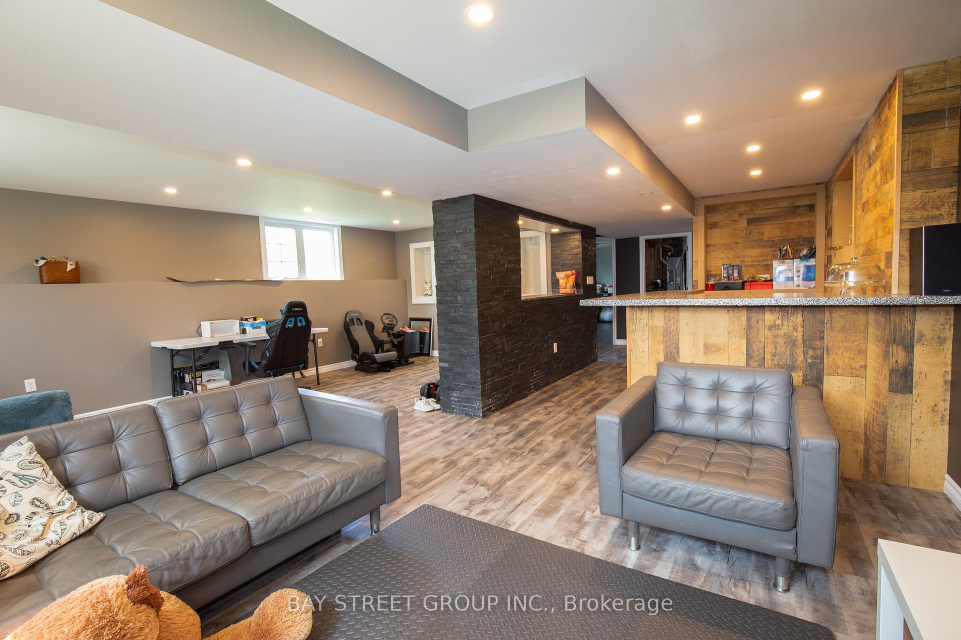 Photo 14 of 800 Rockaway Road, Georgina, Historic Lakeshore Communities — HOMEH