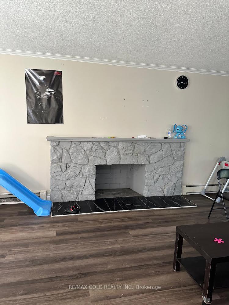 Photo 4 of 13756 Innis Lake Road, Caledon, Caledon East — HOMEH