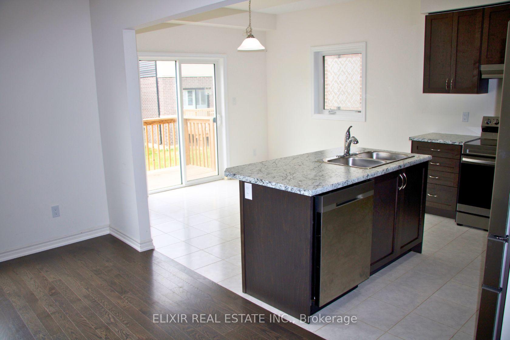 Photo 2 of 4 Jenner Drive, Brant, Paris — HOMEH