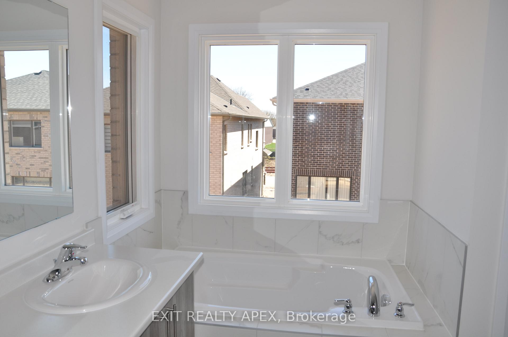 Photo 26 of 68 Conboy Drive, Erin — HOMEH