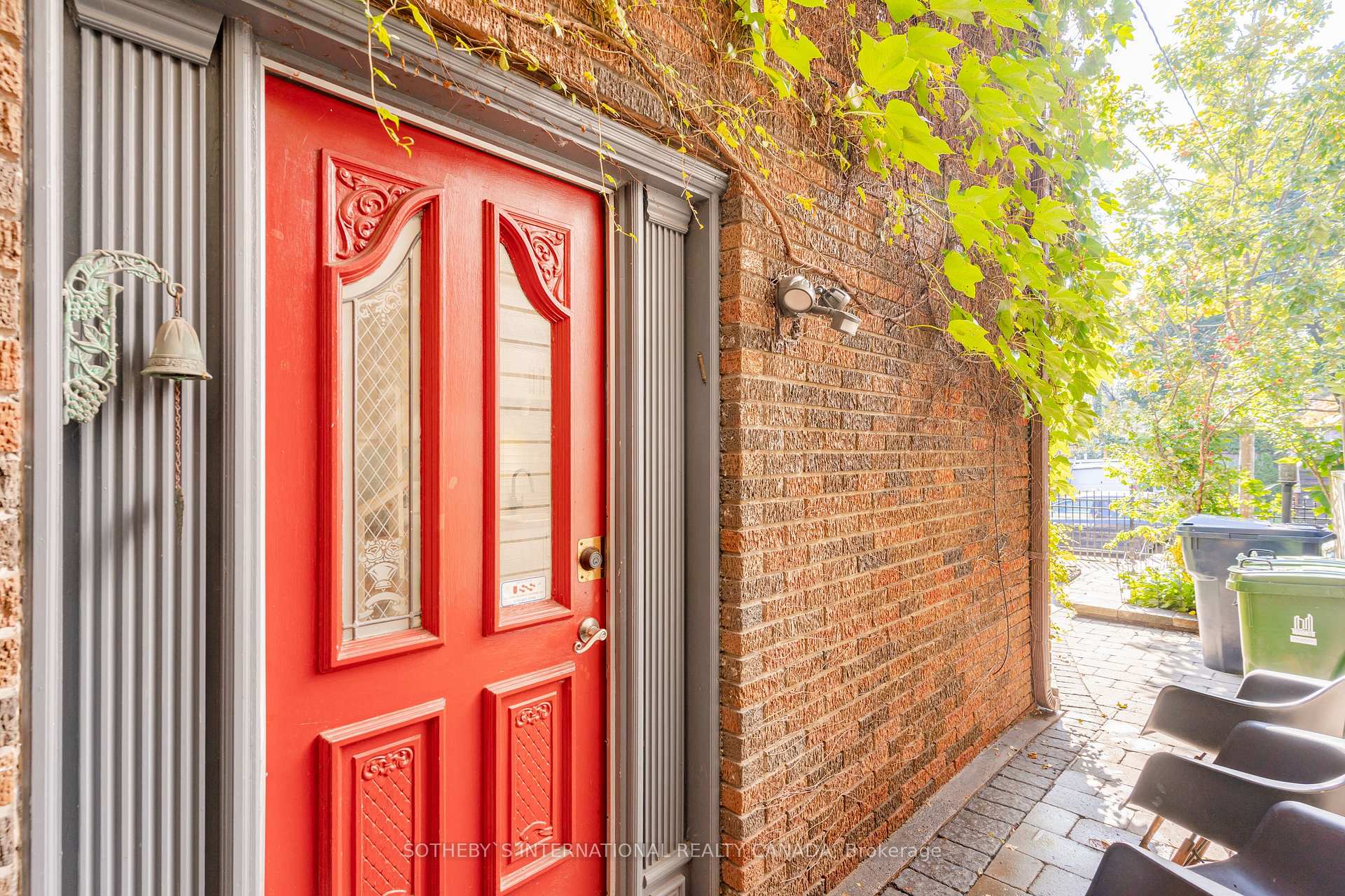 Photo 5 of Unit Unit #1, 114 Spruce Street, Toronto, Cabbagetown-South St. James Town — HOMEH