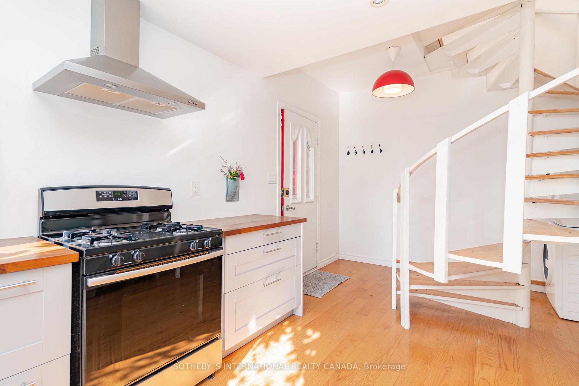 Photo 11 of Unit Unit #1, 114 Spruce Street, Toronto, Cabbagetown-South St. James Town — HOMEH