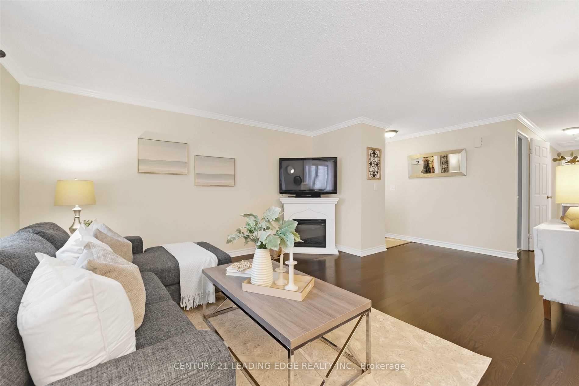 Photo 3 of Unit MAIN, 728 Downs Crescent, Oshawa, Donevan — HOMEH