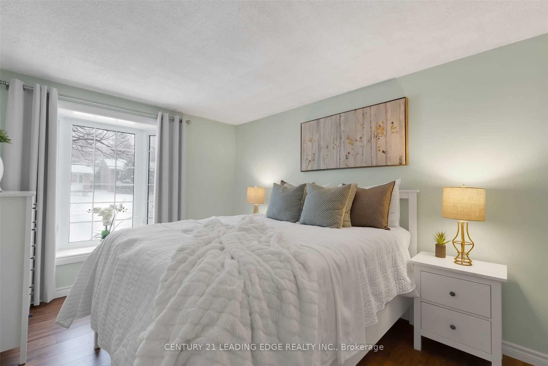 Photo 7 of Unit MAIN, 728 Downs Crescent, Oshawa, Donevan — HOMEH