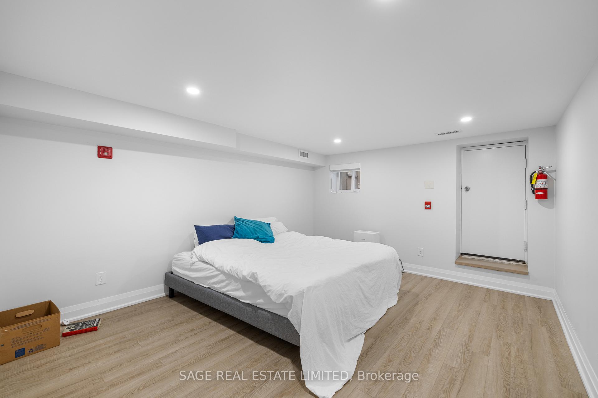 Photo 6 of Unit 2, 225 Carlton Street, Toronto, Cabbagetown-South St. James Town — HOMEH