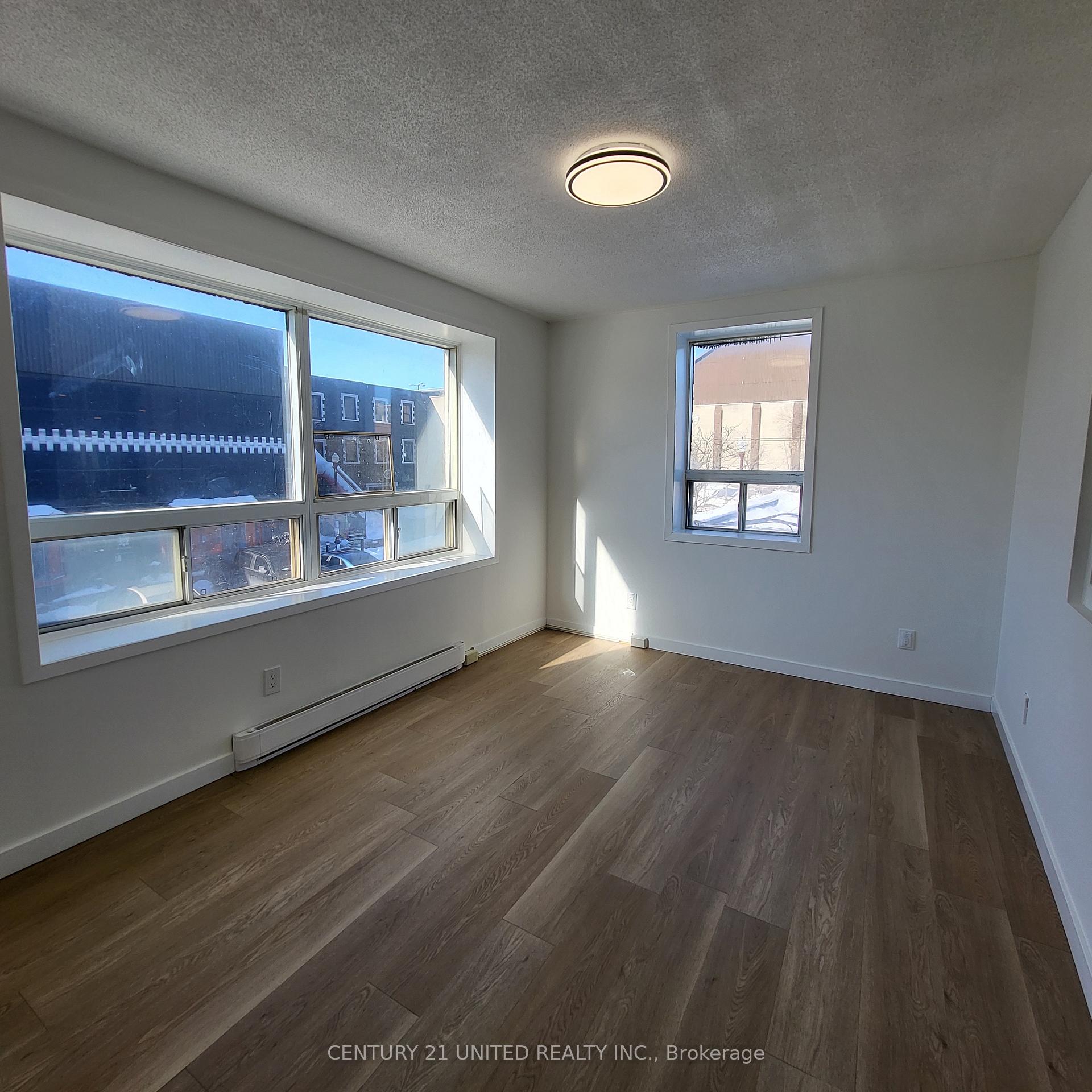 Photo 5 of Unit 8, 174.5 Hunter Street E, Peterborough, Downtown — HOMEH