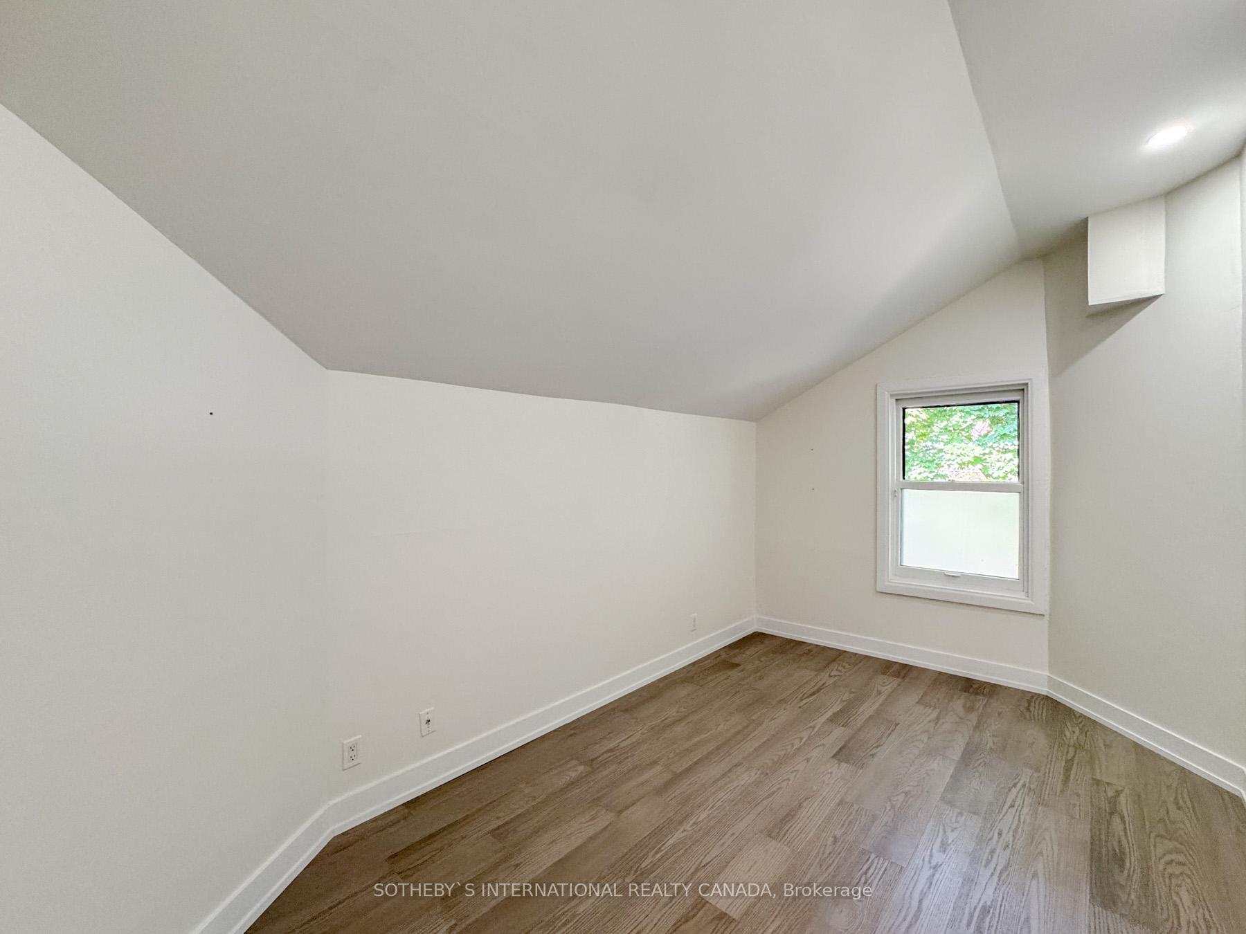 Photo 5 of 348 Wellesley Street E, Toronto, Cabbagetown-South St. James Town — HOMEH