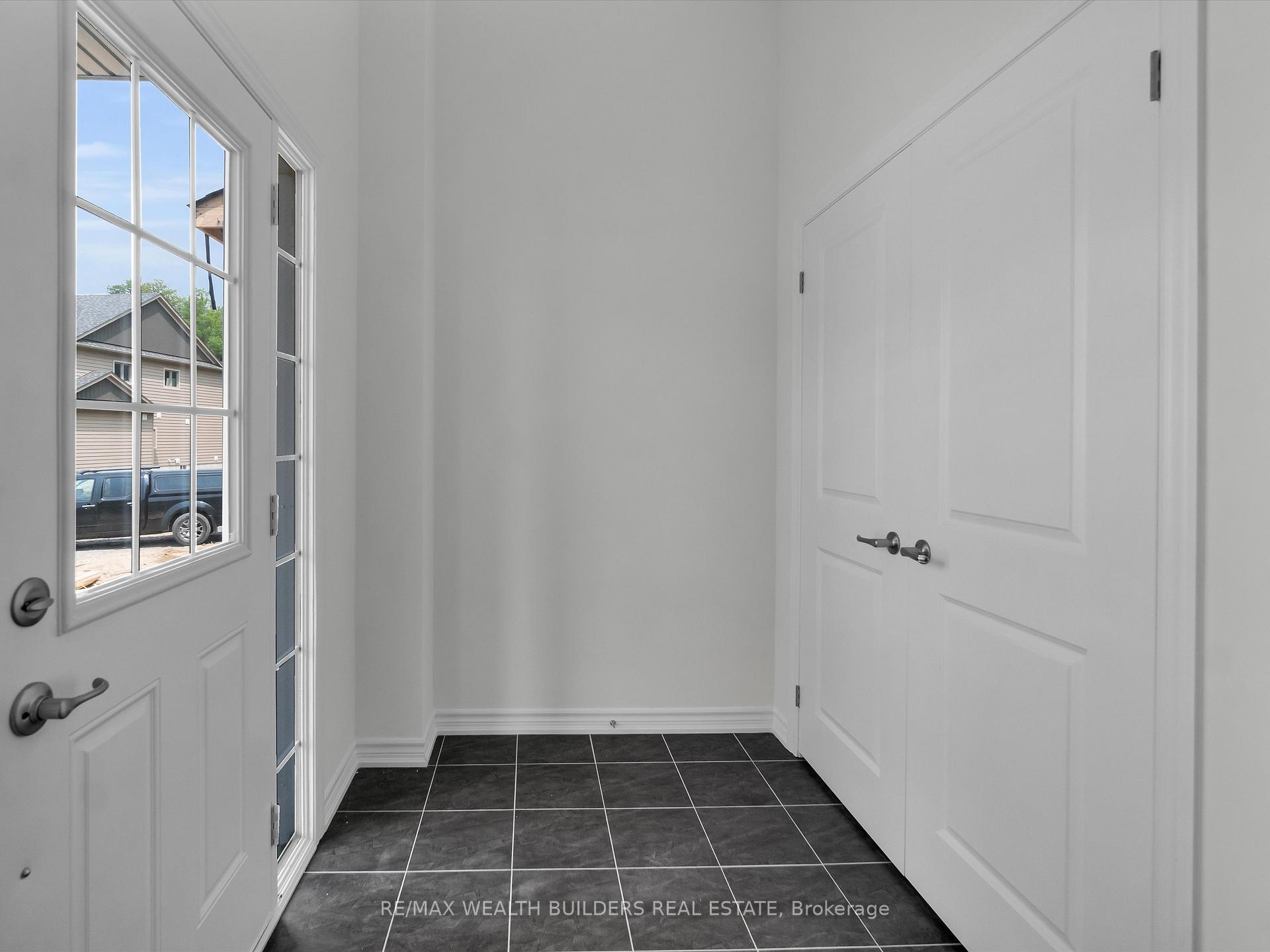 Photo 4 of 185 Mceachern Lane, Gravenhurst, Muskoka (S) — HOMEH