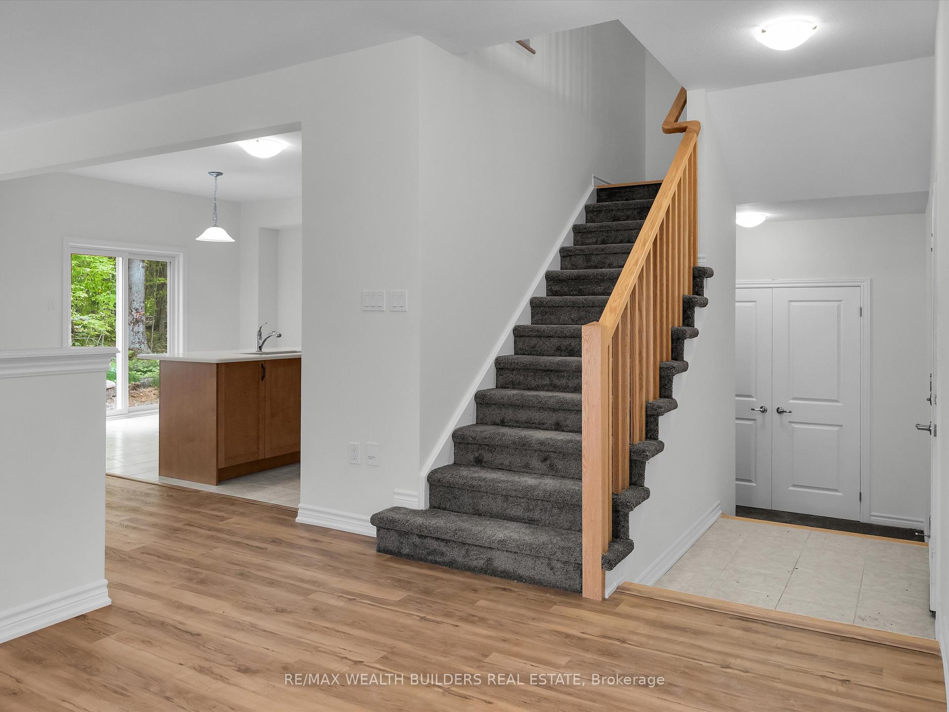 Photo 8 of 185 Mceachern Lane, Gravenhurst, Muskoka (S) — HOMEH